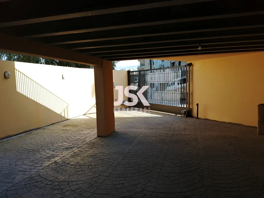 Building for Rent in Hazmieh