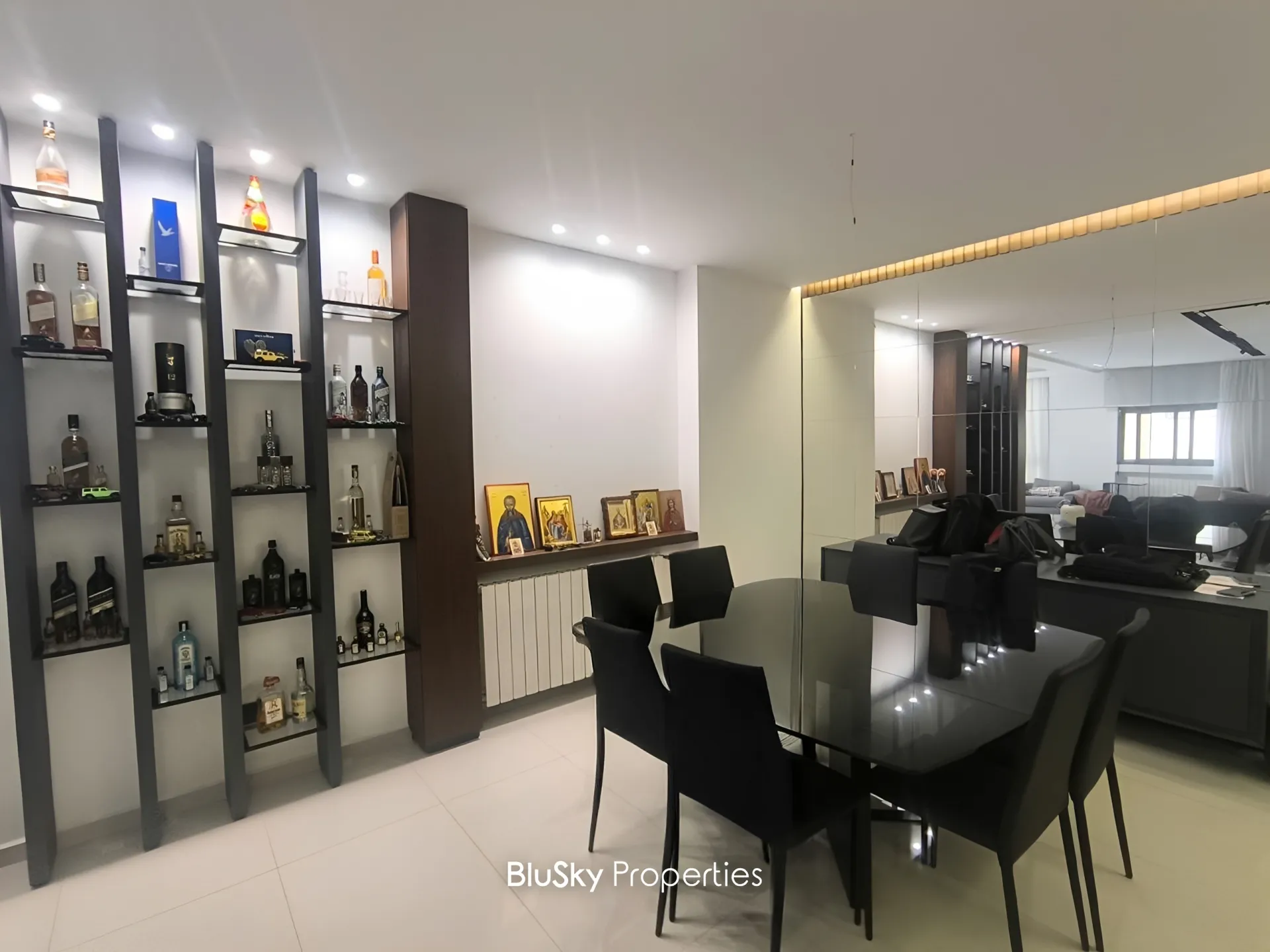 Apartment for sale in Aaoukar, Lebanon - 3 bed, 3.0 bath