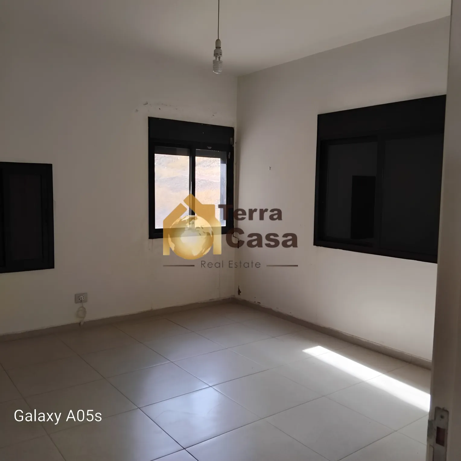 Apartment for Sale in Maalaka - 3 bed, 2 bath