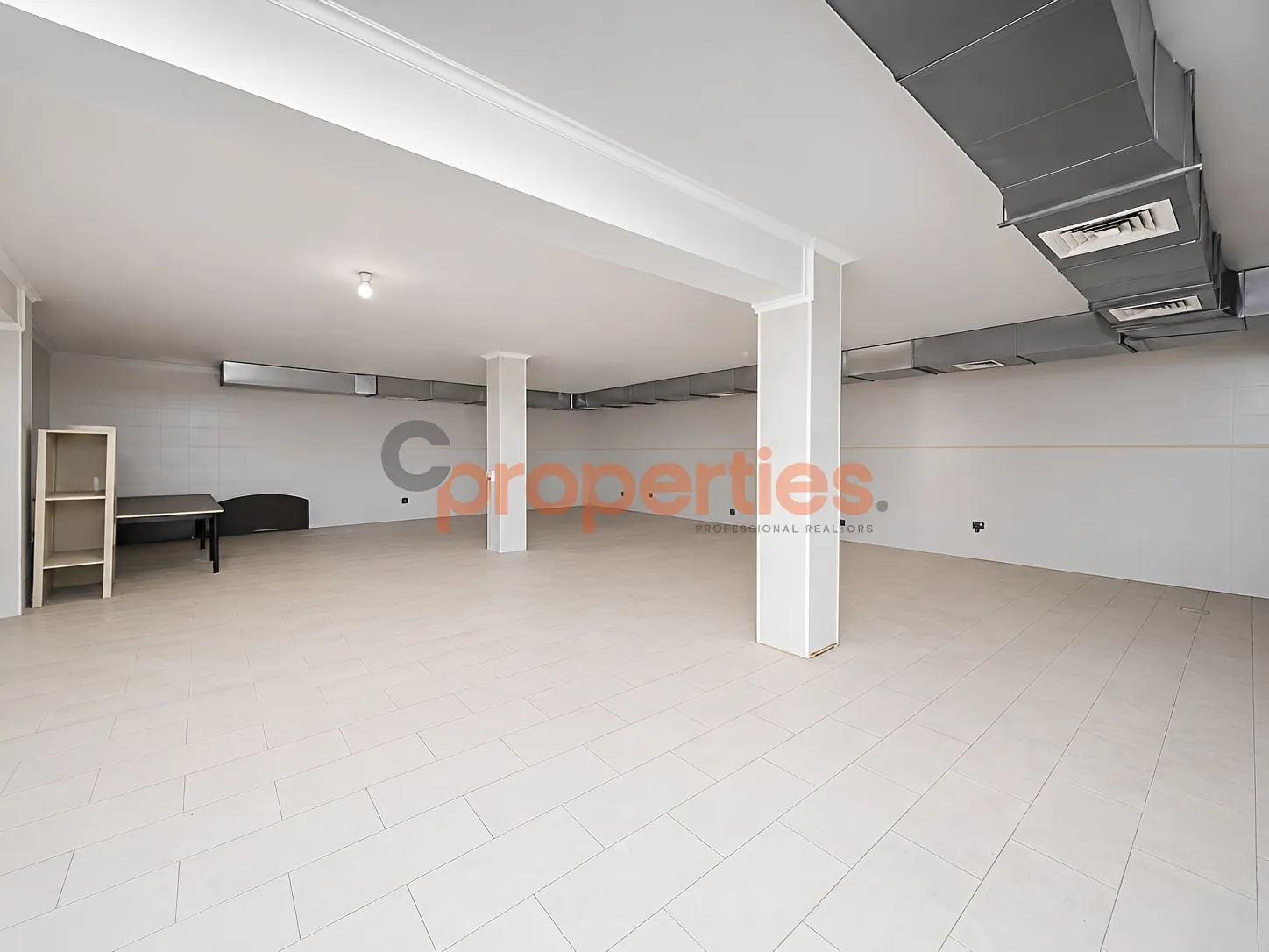 Industrial Unit for Sale in Halat