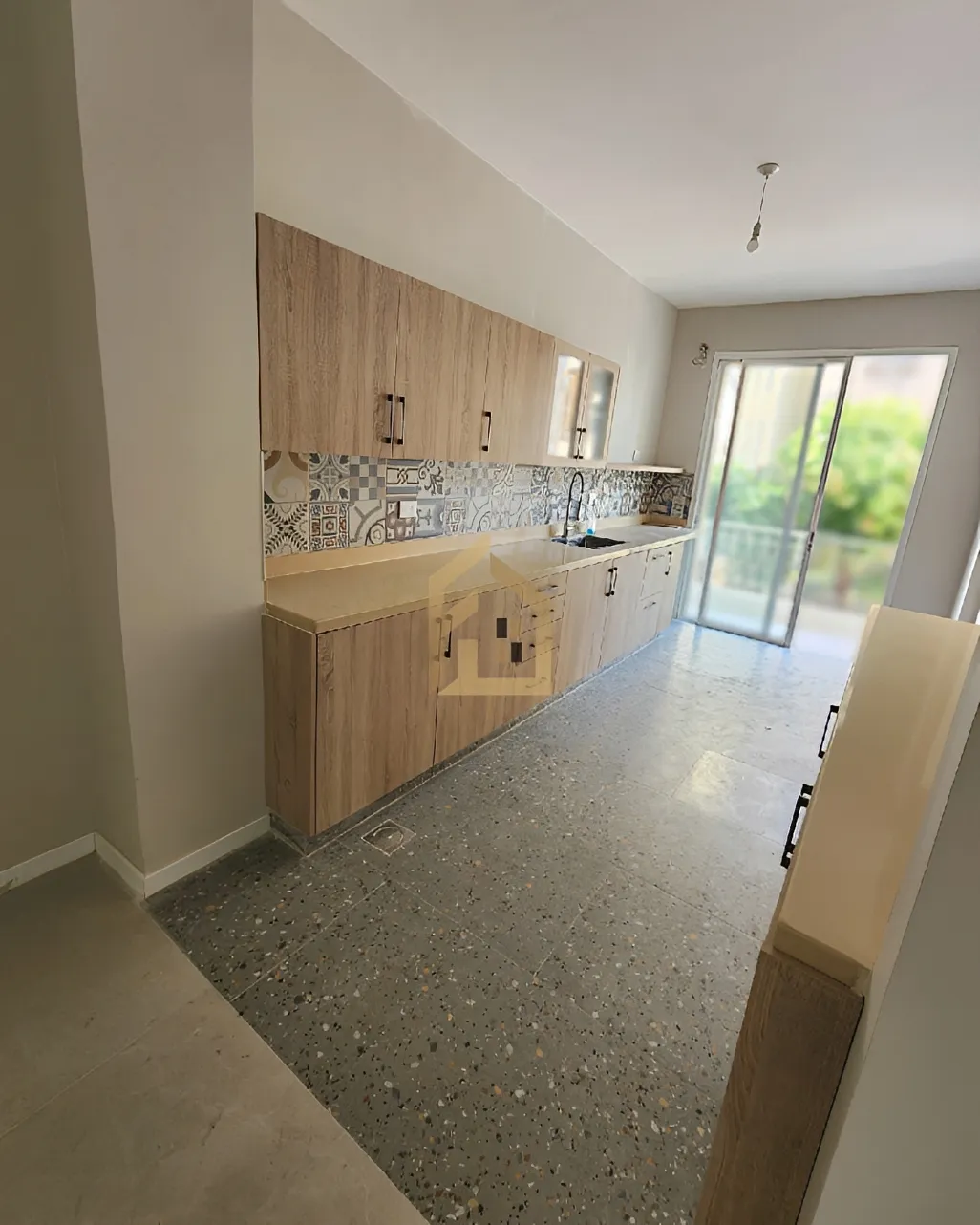 Apartment for rent in Ain El Remmaneh, Lebanon - 3 bed, 3 bath