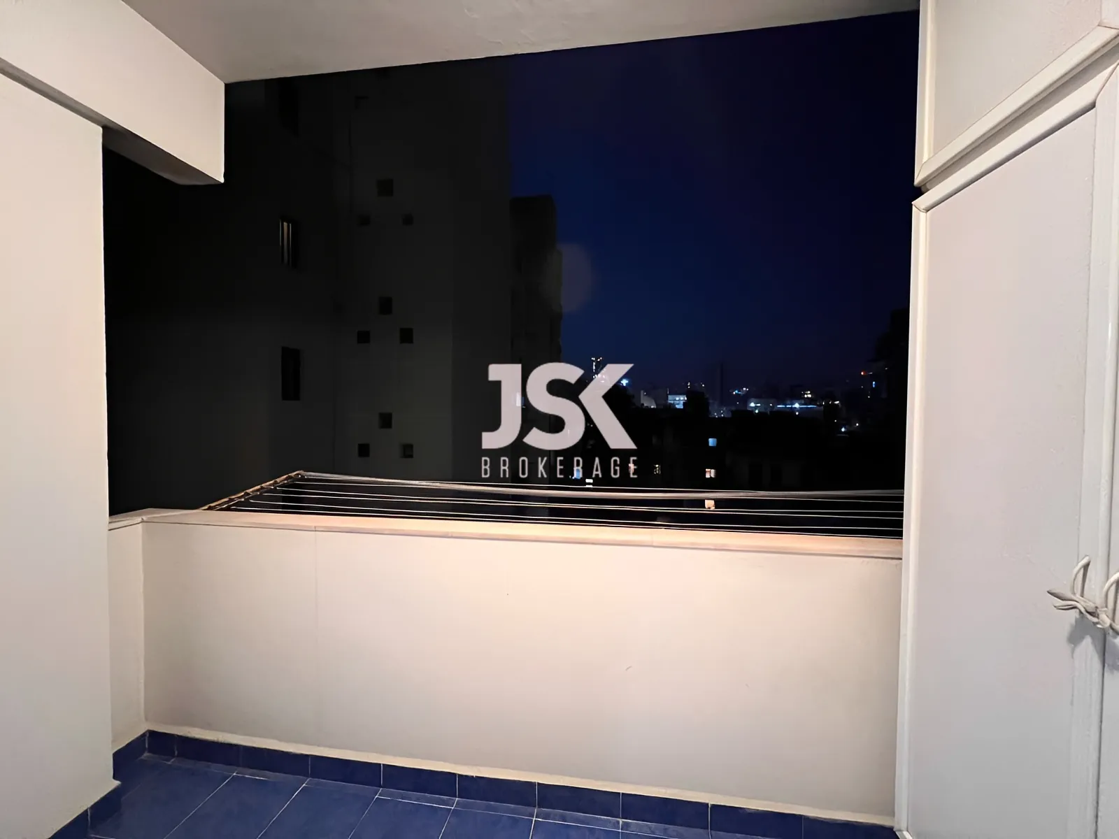 Apartment for Sale in Forn El Chebbak