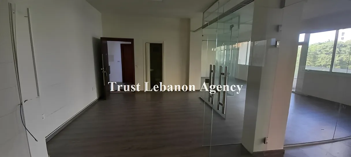 Office for rent in Beirut, Tabaris