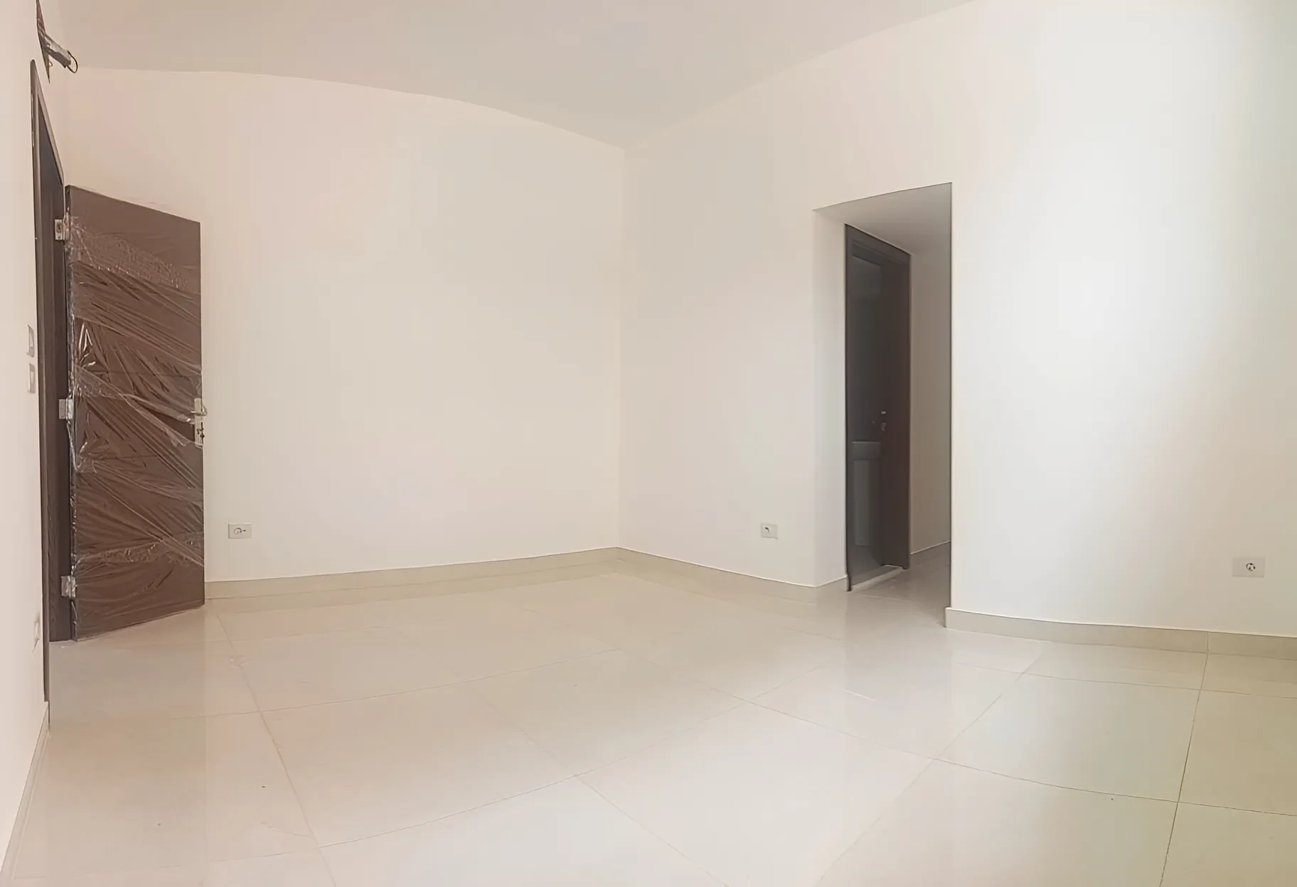 Apartment for Sale in Dohat el Hoss - 3 bed, 4 bath