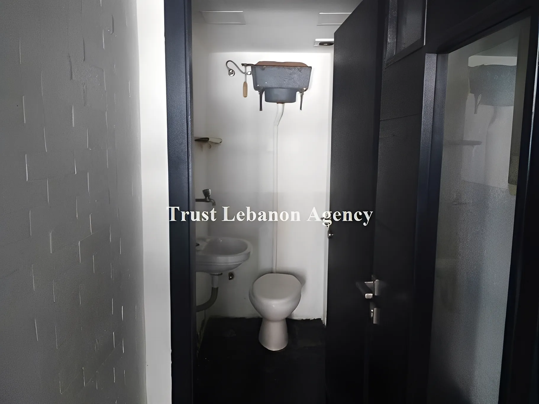 Shop for rent in Beirut, Hamra