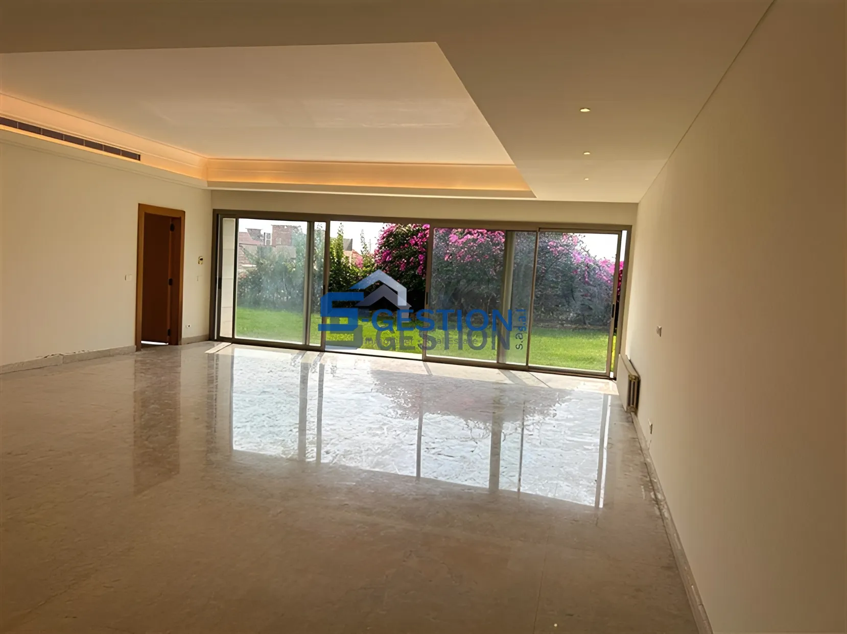 Apartment for Rent in Dik El Mehdi - 4 bed, 5 bath