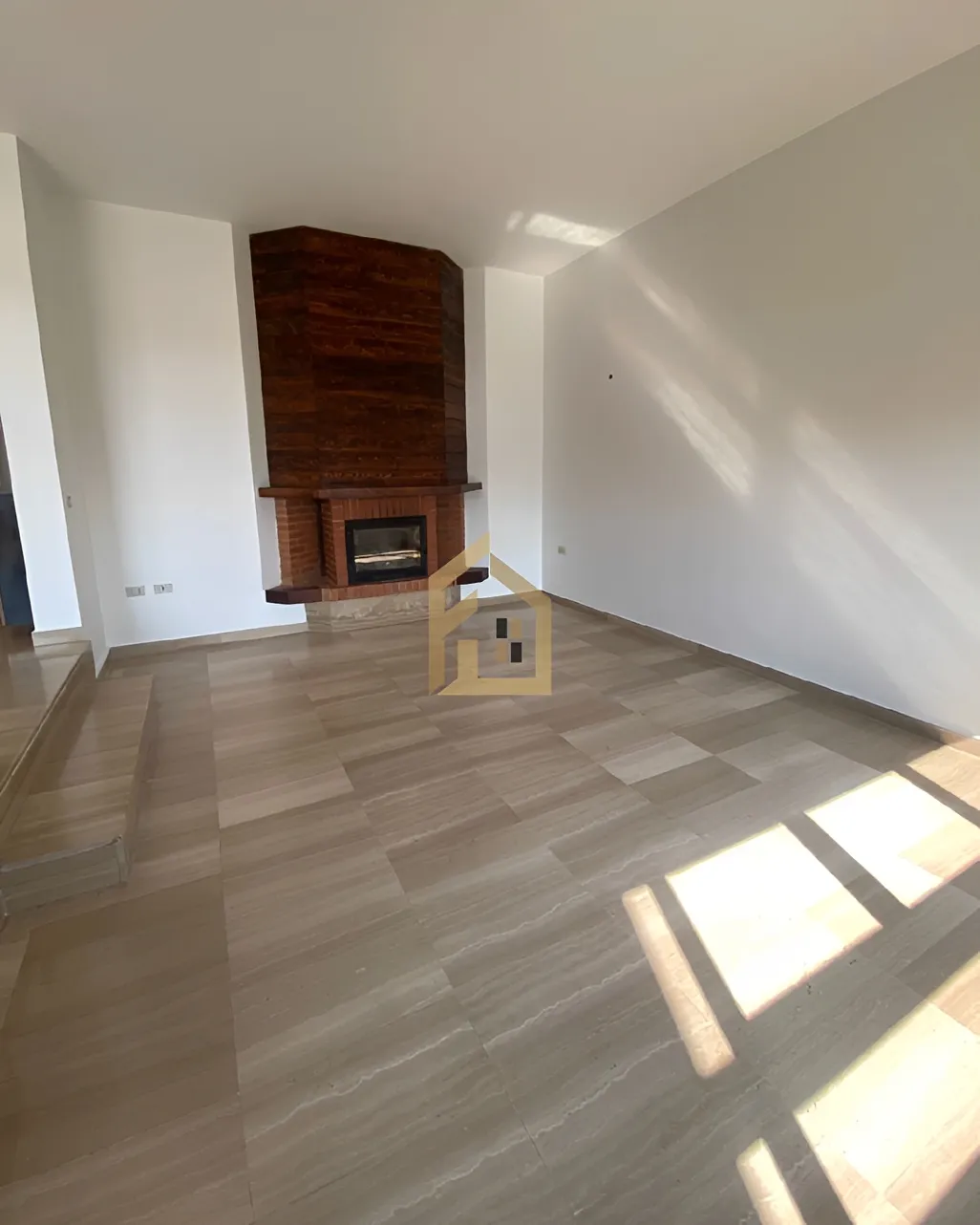 Apartment for sale in Ballouneh, Lebanon - 3 bed, 3 bath