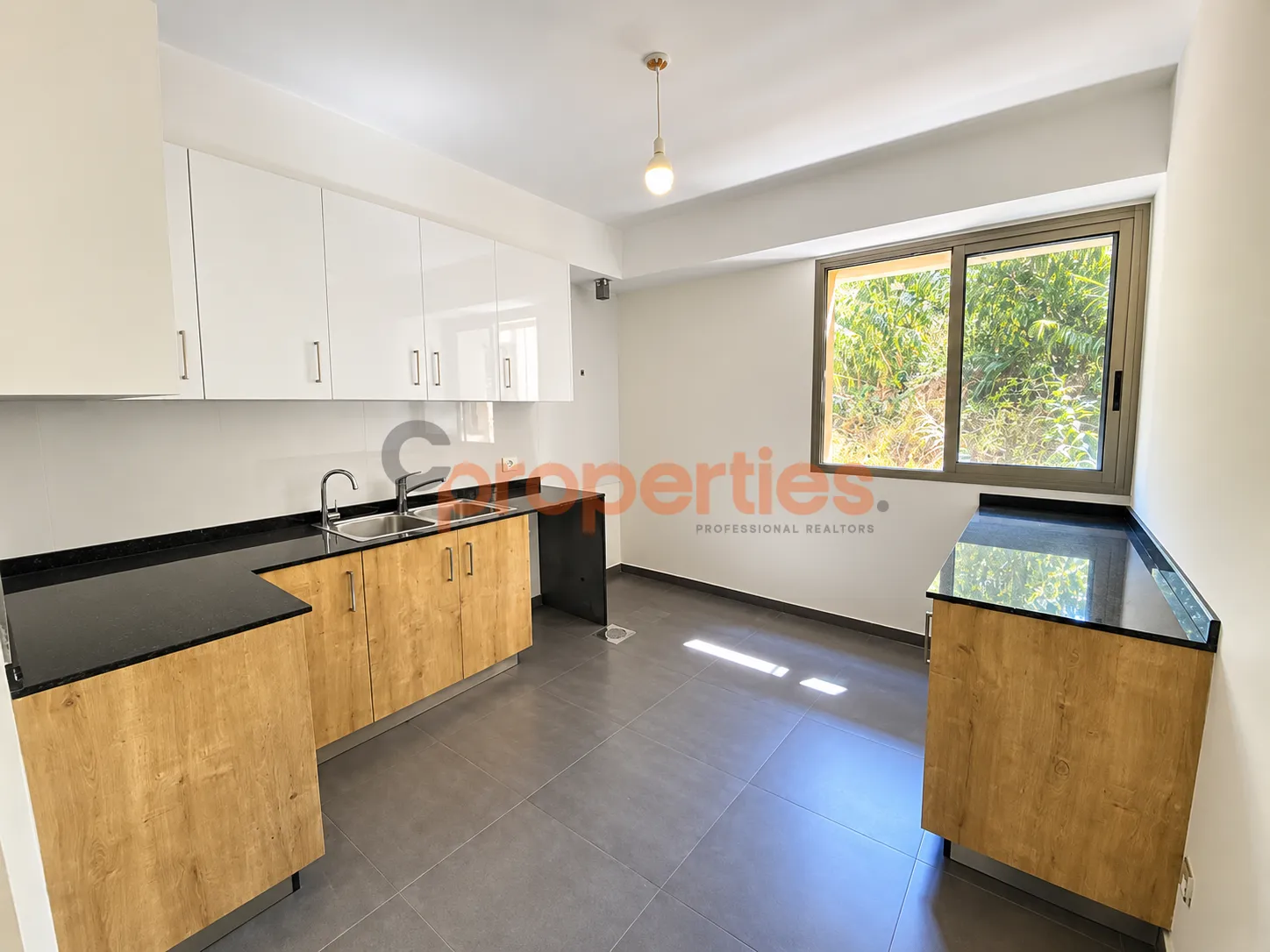 Apartment for Sale in Louaizeh
