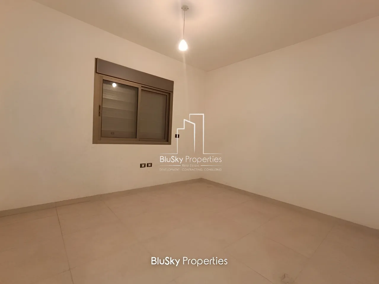 Apartment for Sale in Haret Sakher