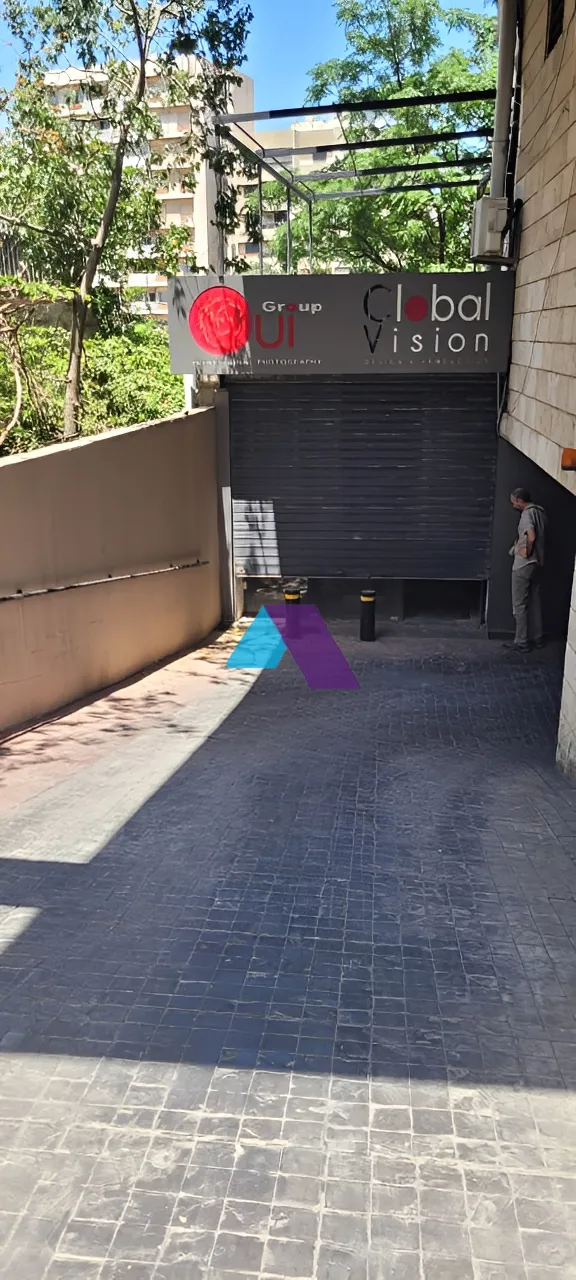 Office for Sale in Zalqa