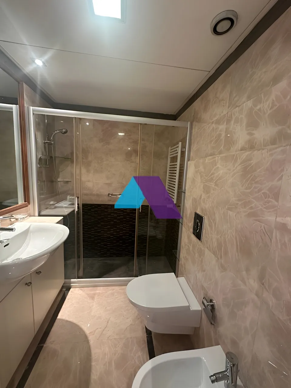 Apartment for Sale in Saifi Village