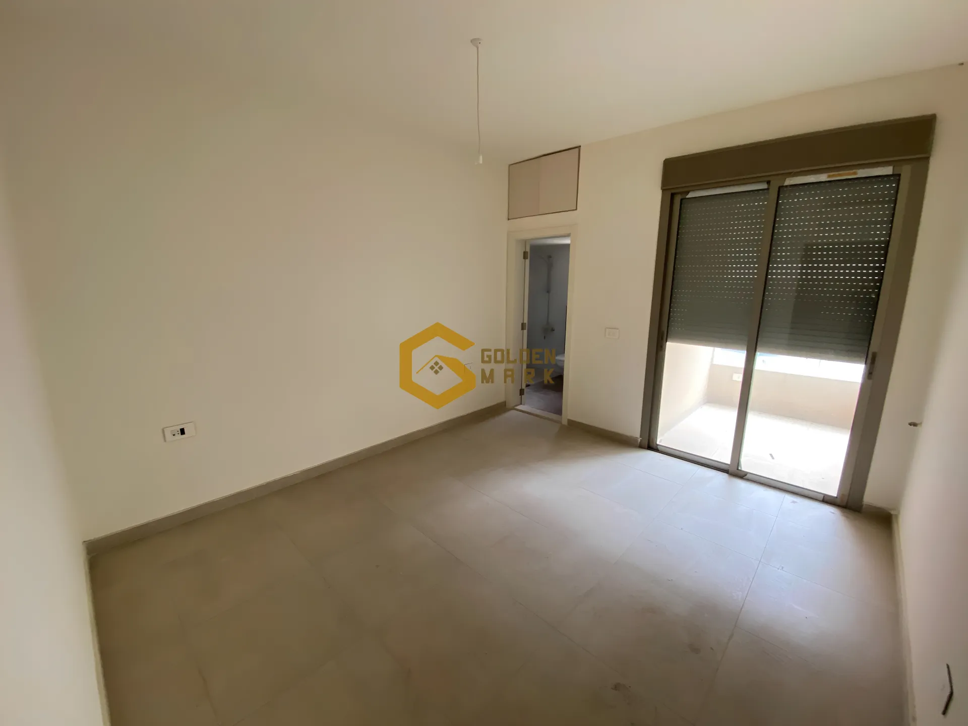 Apartment for Sale in Haret Sakher
