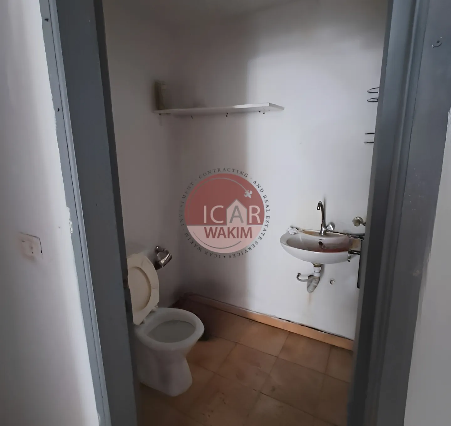 Shop for rent in Mansourieh, Lebanon