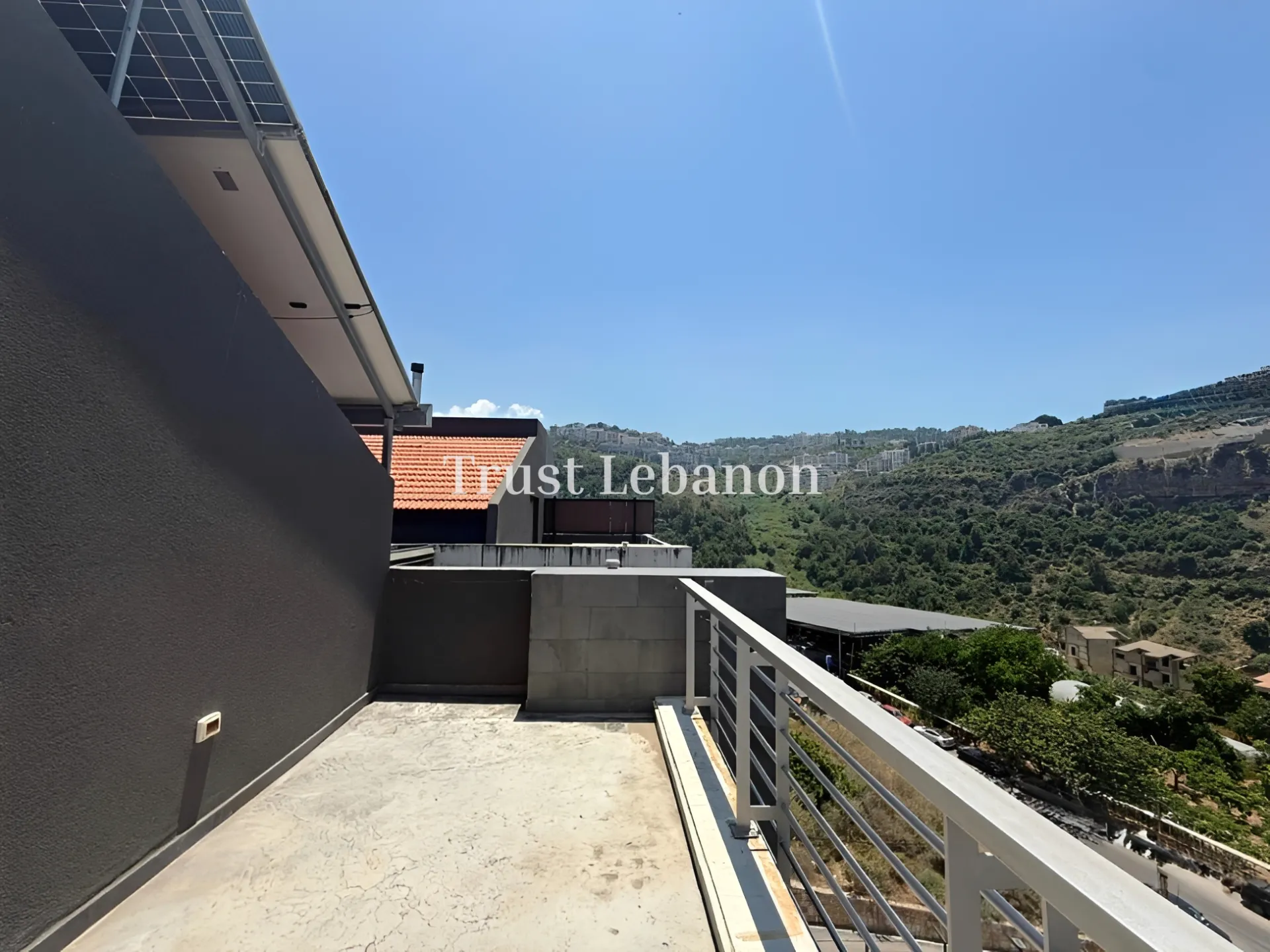 Duplex for rent in Mansourieh, Lebanon