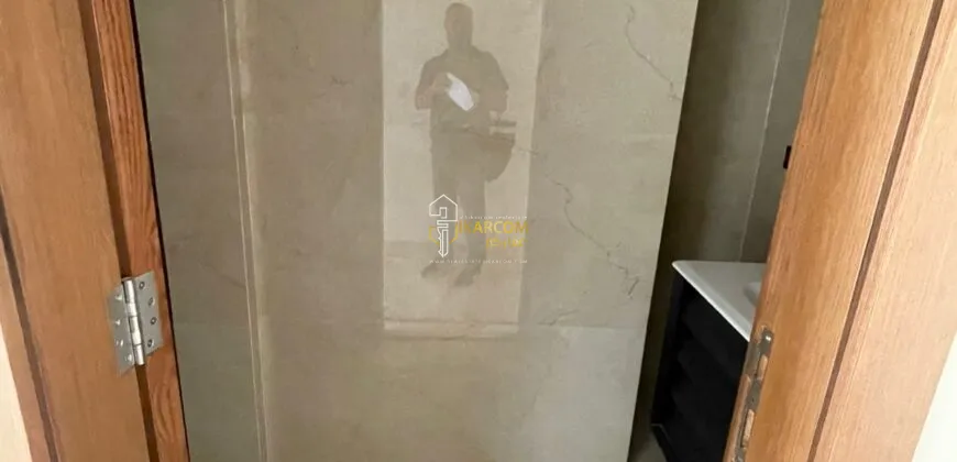 Apartment for rent in Ain Al Mraiseh, Beirut, Lebanon