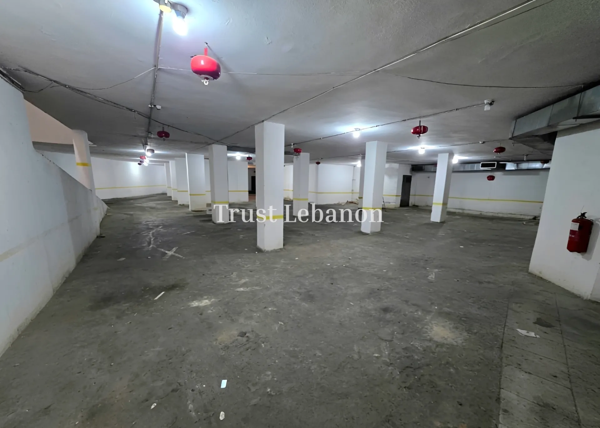 Warehouse for sale in Furn El Chebak