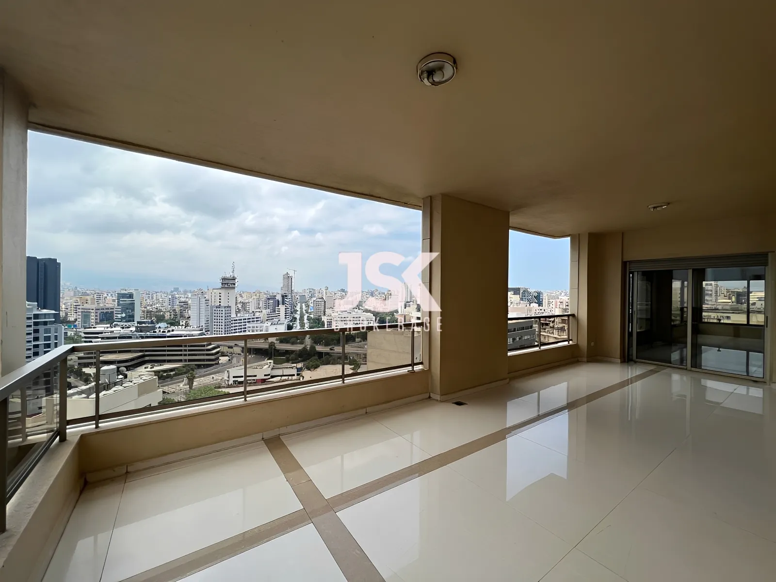 Apartment for Sale in Achrafieh - 4 bed, 4 bath