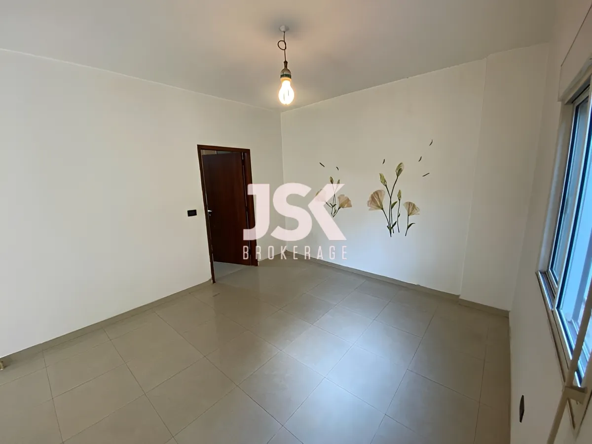 Apartment for Sale in Beit El Chaar, Lebanon - 3 bed, 3 bath