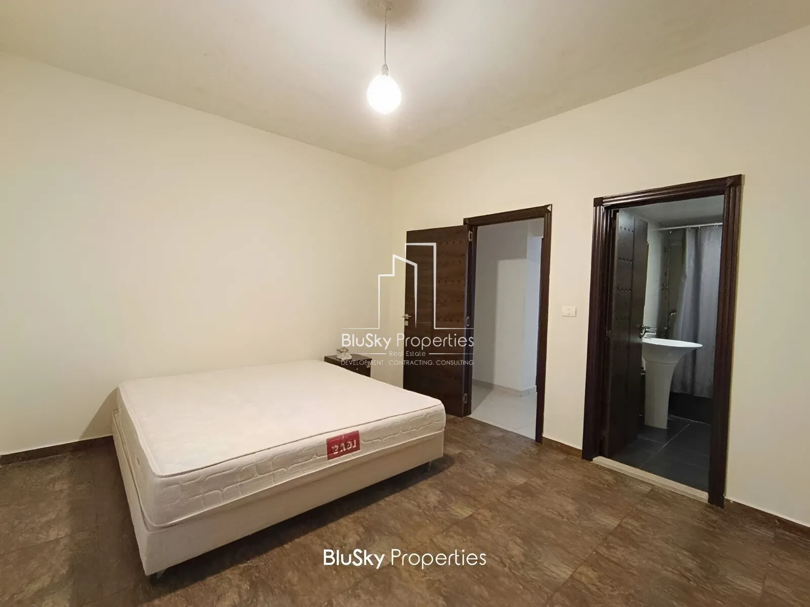 Apartment  for Sale in Halat