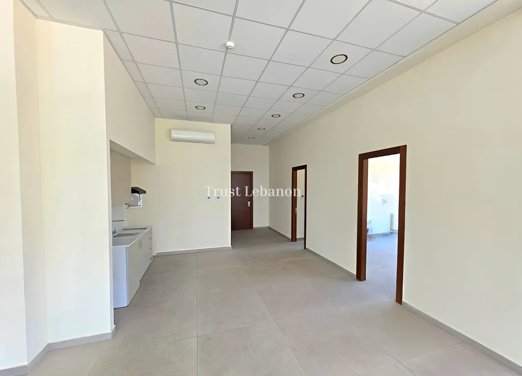Office for rent in Zouk Mosbeh, Lebanon