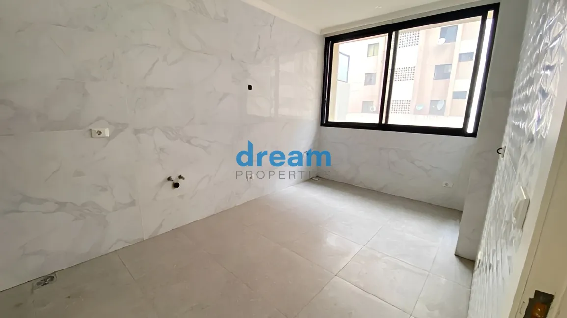 Apartment for sale in Adliyeh, Beirut, Lebanon - 3 bed, 4 bath