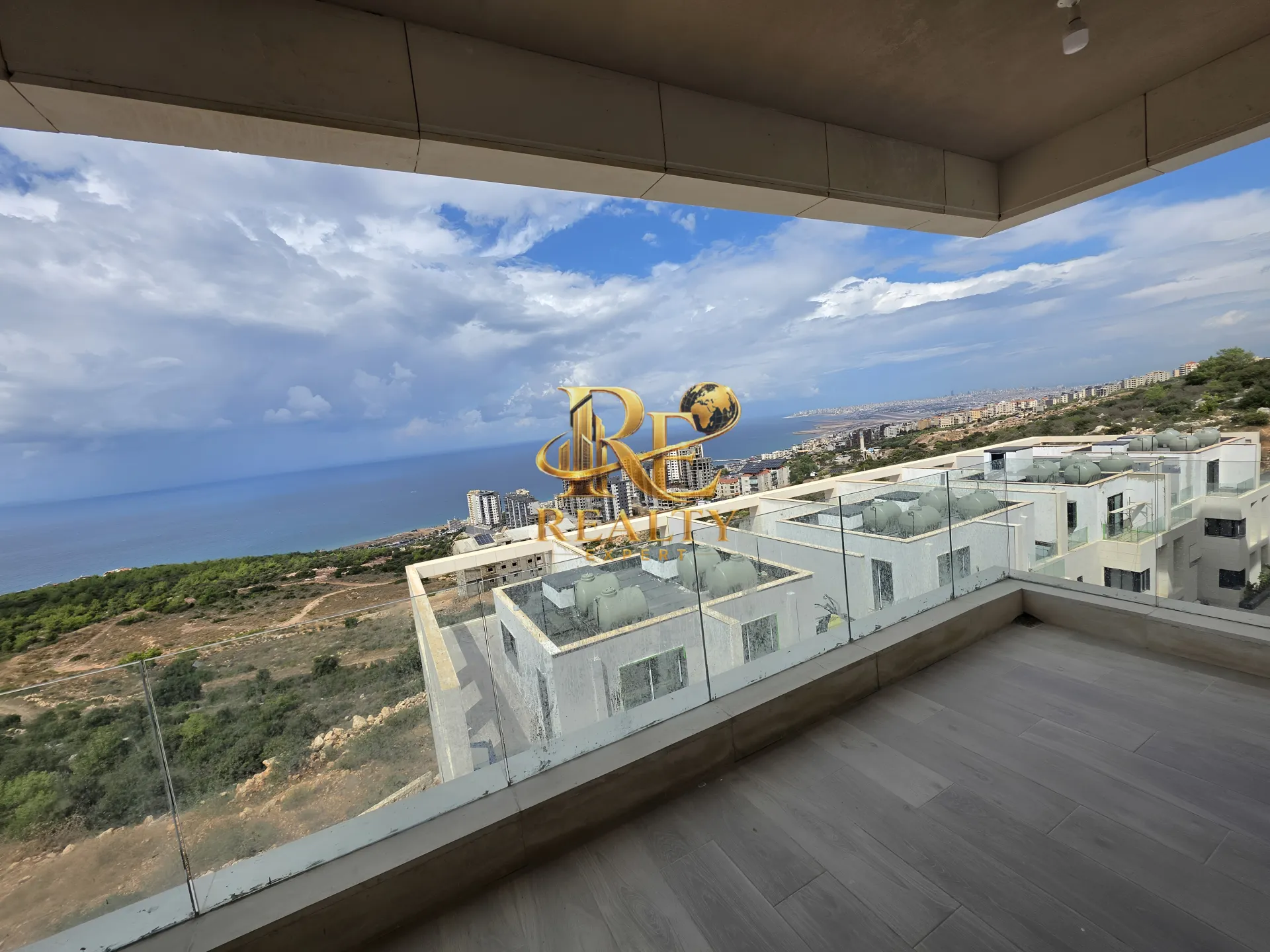 Apartment for sale in Aaramoun