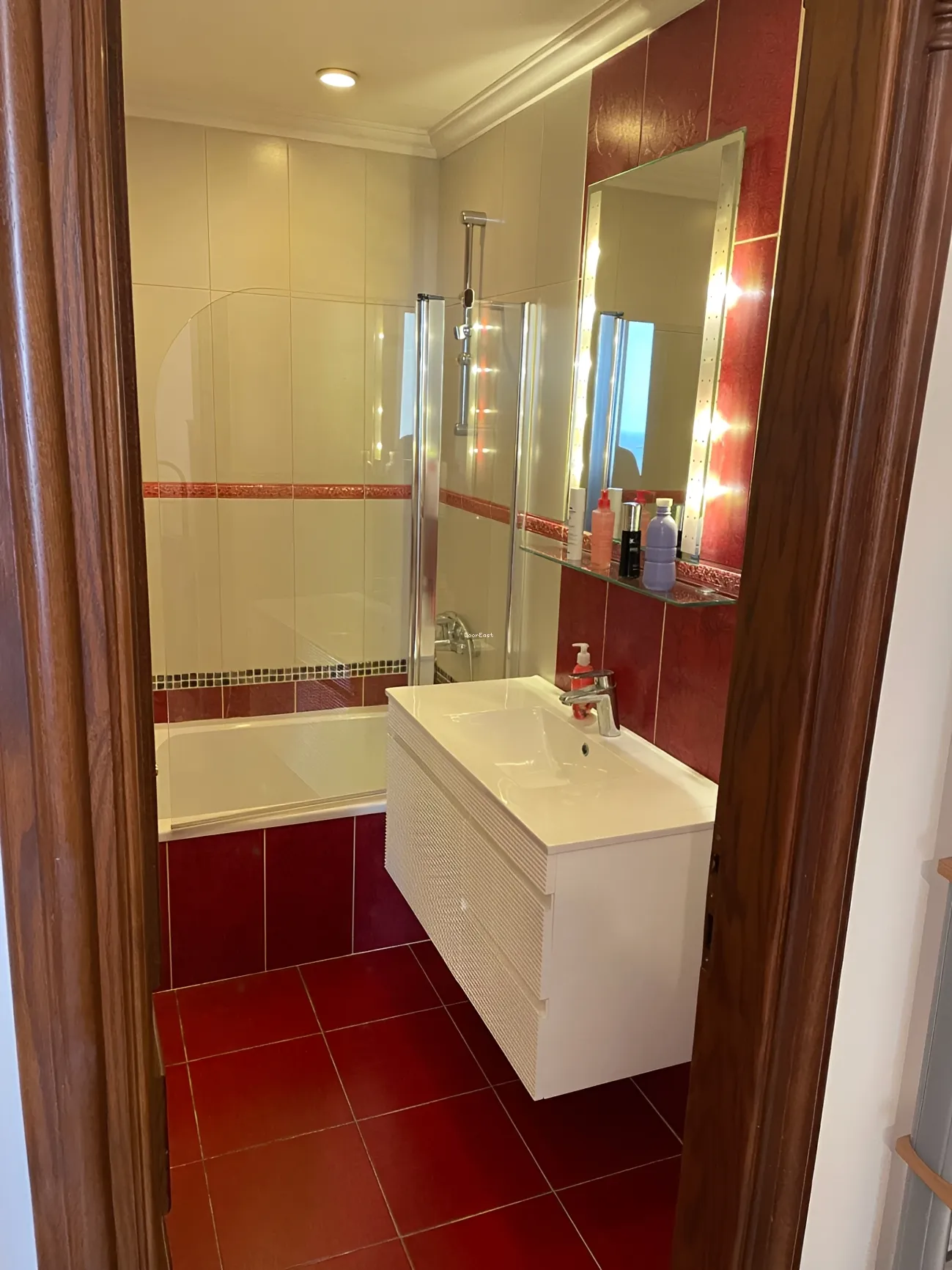 Apartment for sale in Jnah