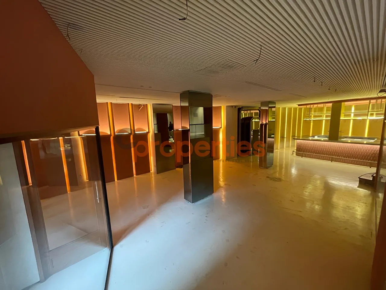 Restaurant for Rent in Saifi Village