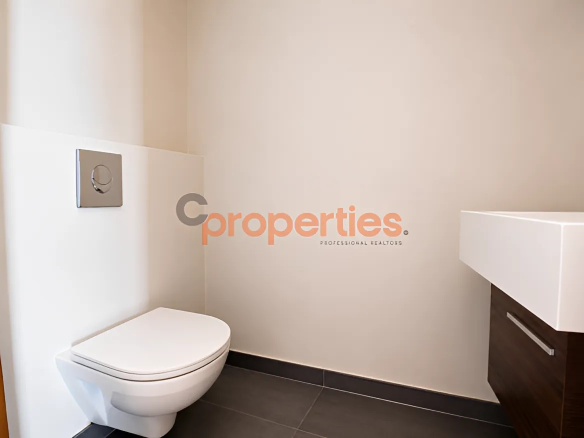Office for Rent in Zalqa
