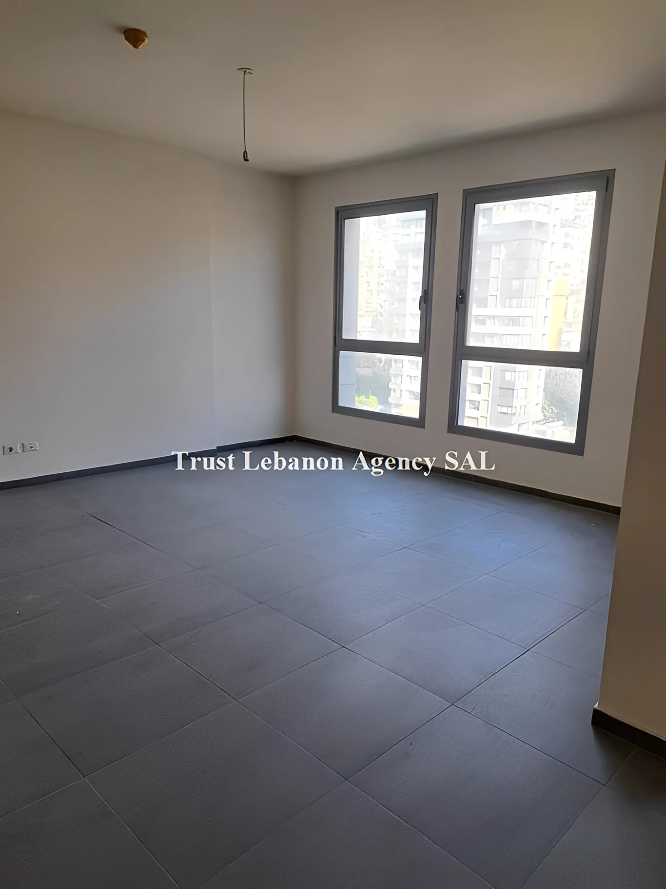 Office for rent in Metn, Jal Al Dib