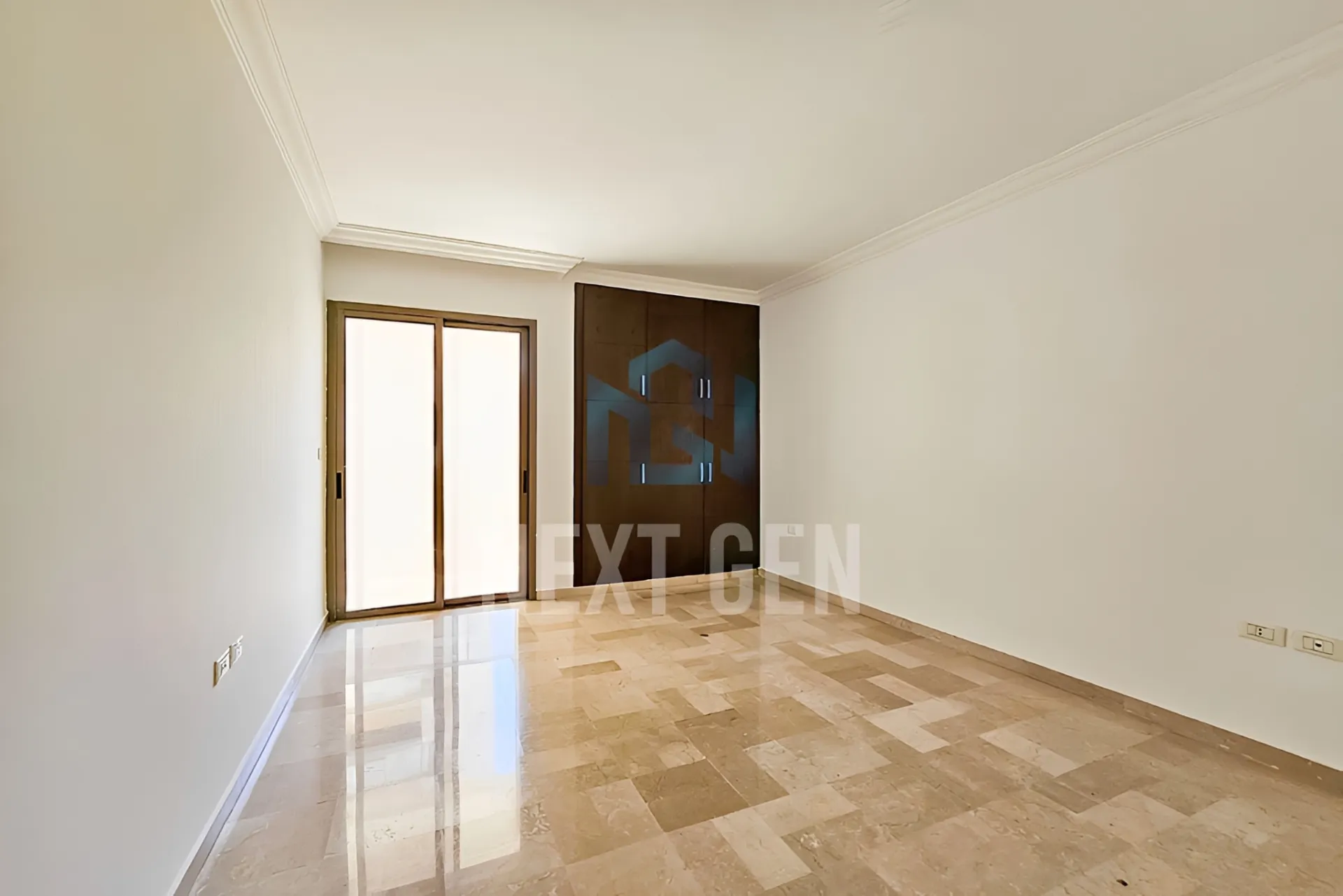 Apartment for rent in Ain Al Mraiseh, Beirut, Lebanon