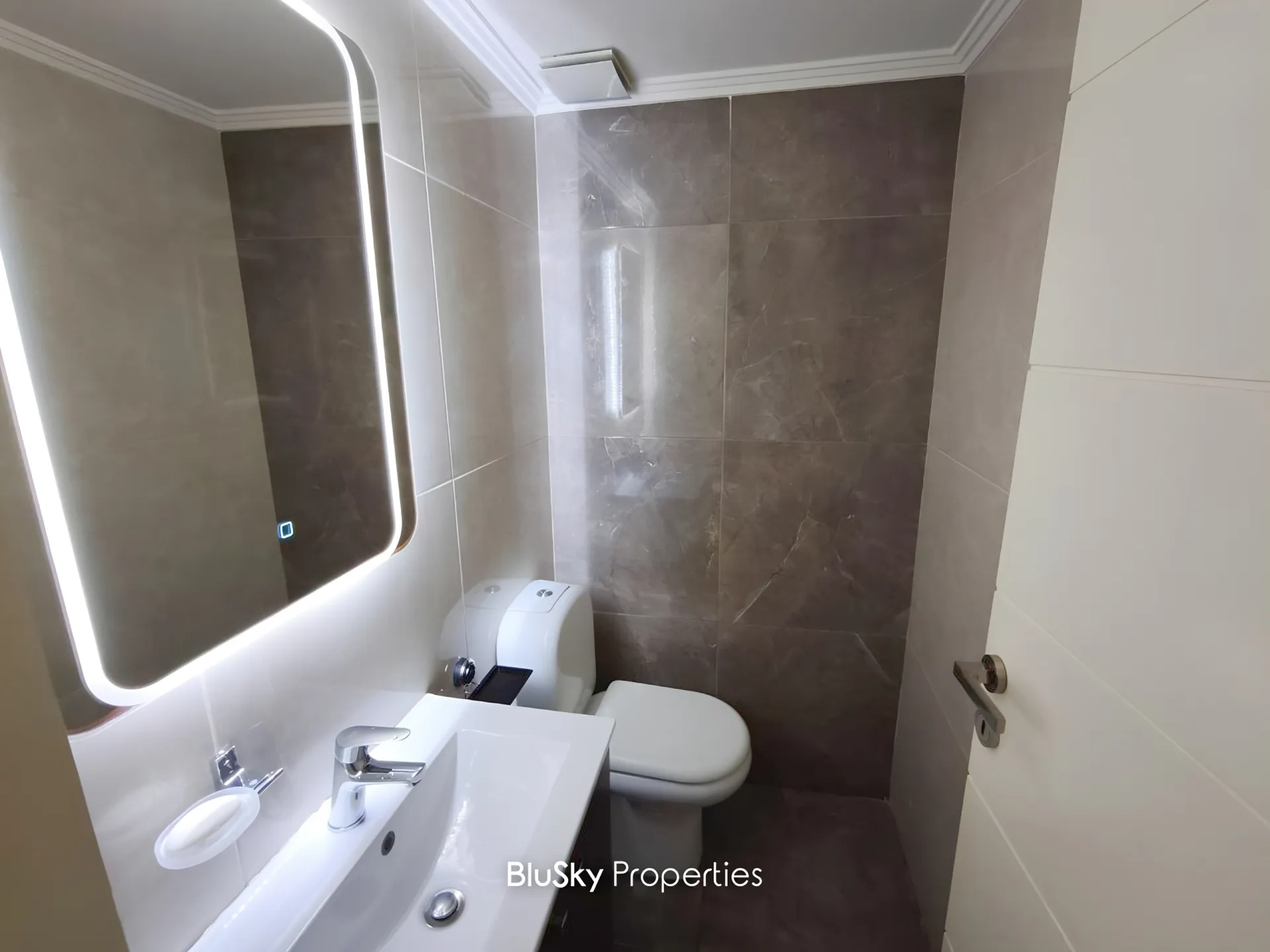 Apartment for sale in Mazraat Yachoua