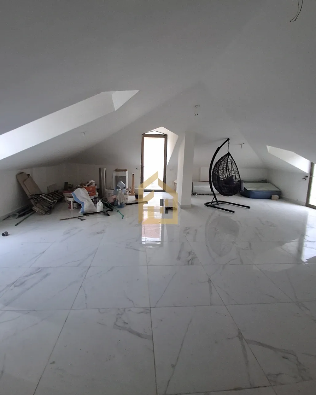 Triplex for sale in Baabdat, Lebanon