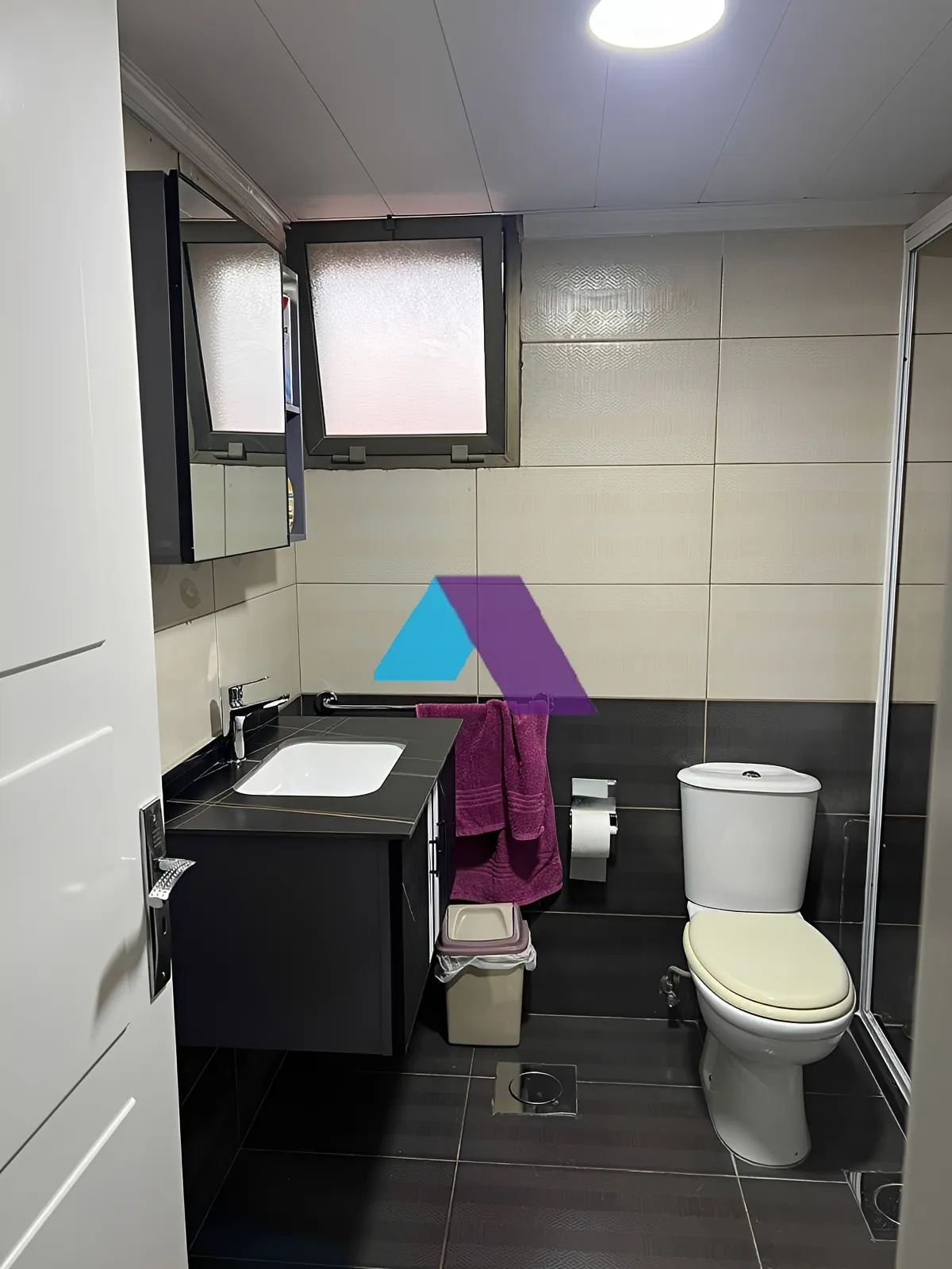 Apartment for Sale in Forn El Chebbak