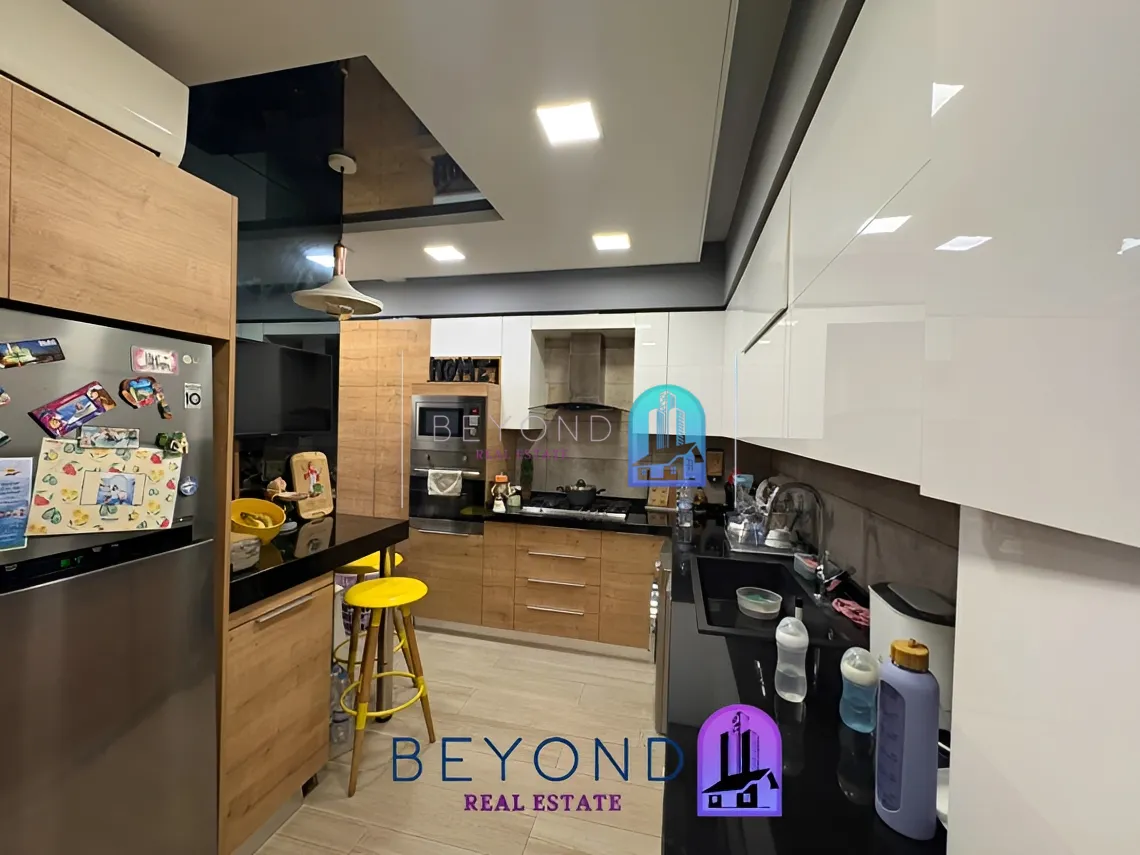 Apartment for rent in Mar Elias St، Bayrut, Lebanon