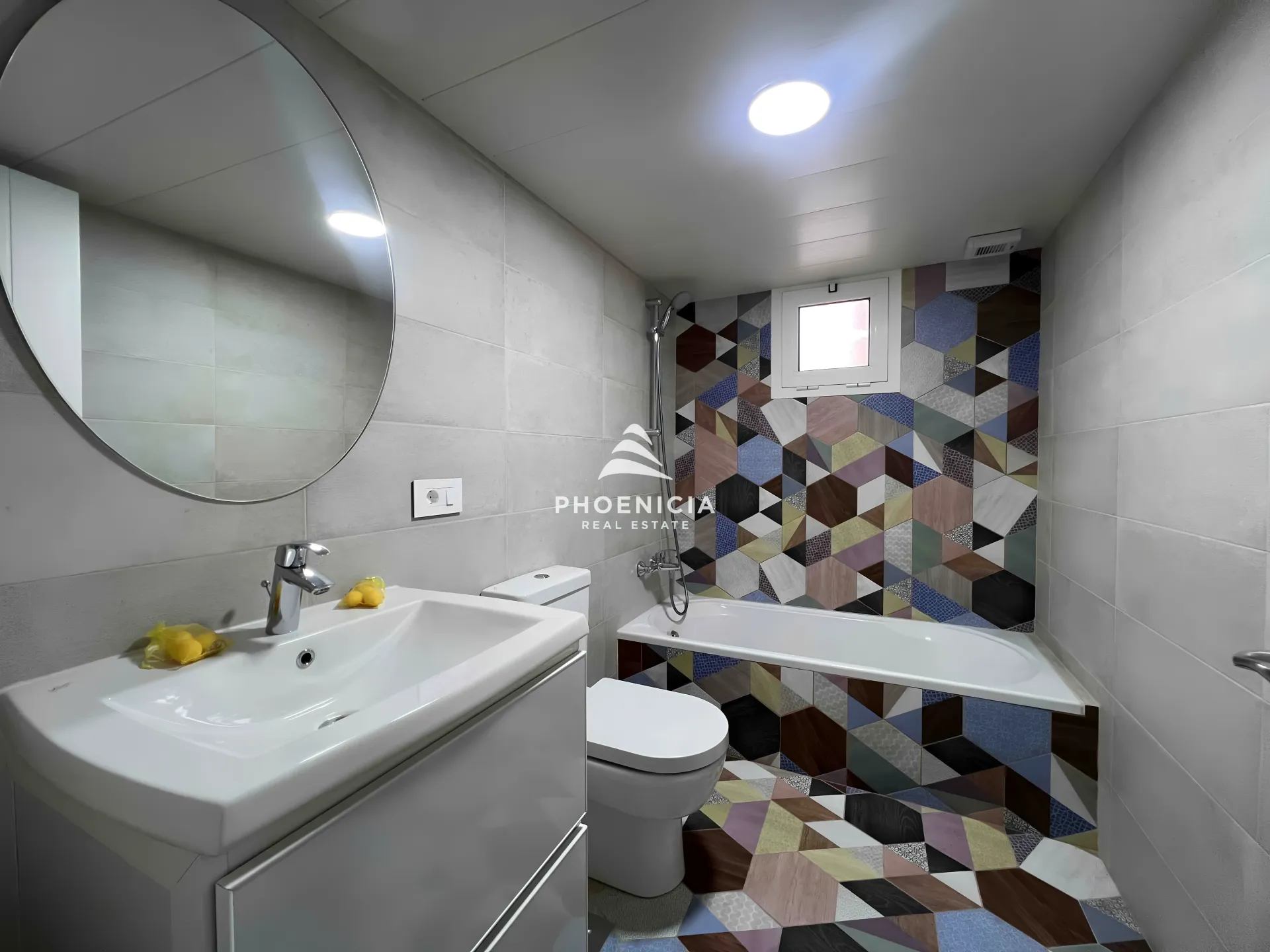 Apartment for Sale in Blat - 3 bed, 3 bath