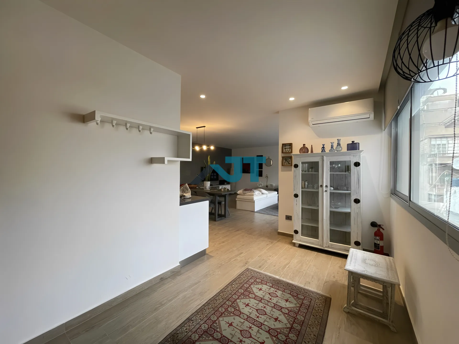 Apartment for Sale in Achrafieh - 1 bed, 2 bath