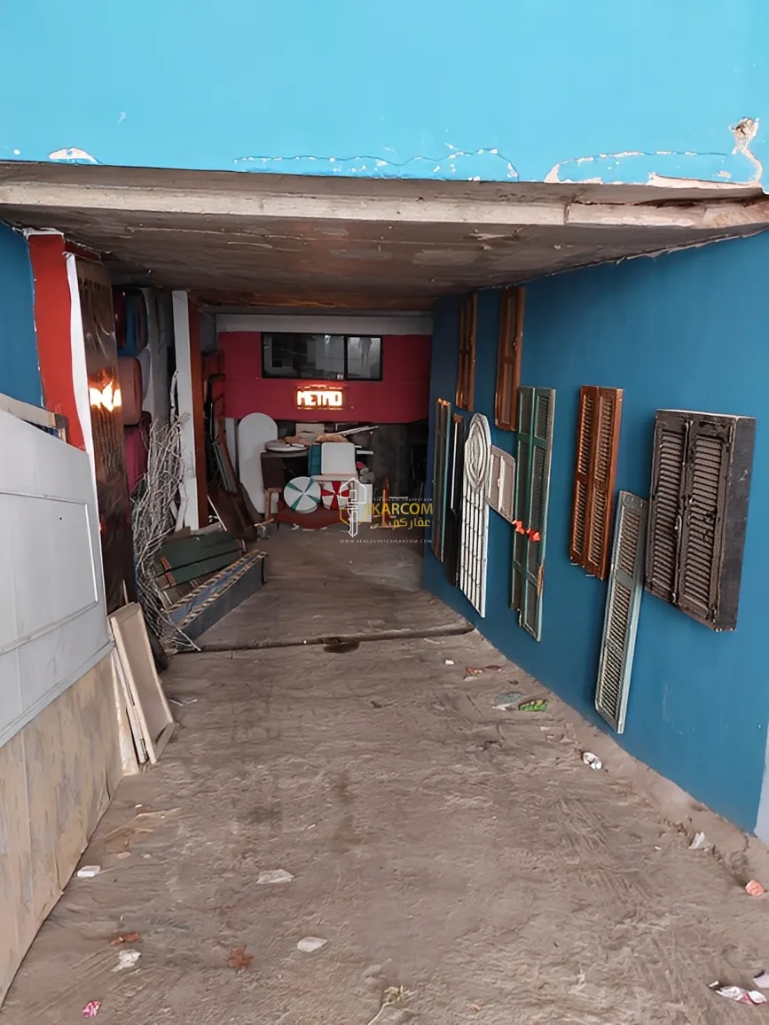Warehouse for sale in Dekwaneh
