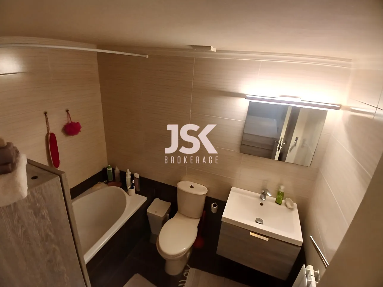 Apartment for Sale in Tilal Ain Saadeh