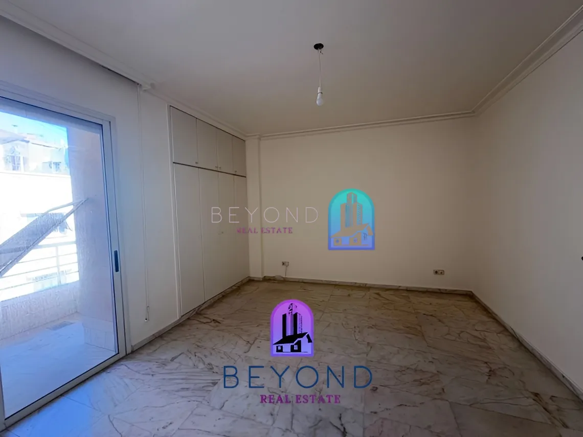 Apartment for rent in Jeanne Darc, Bayrut, Lebanon