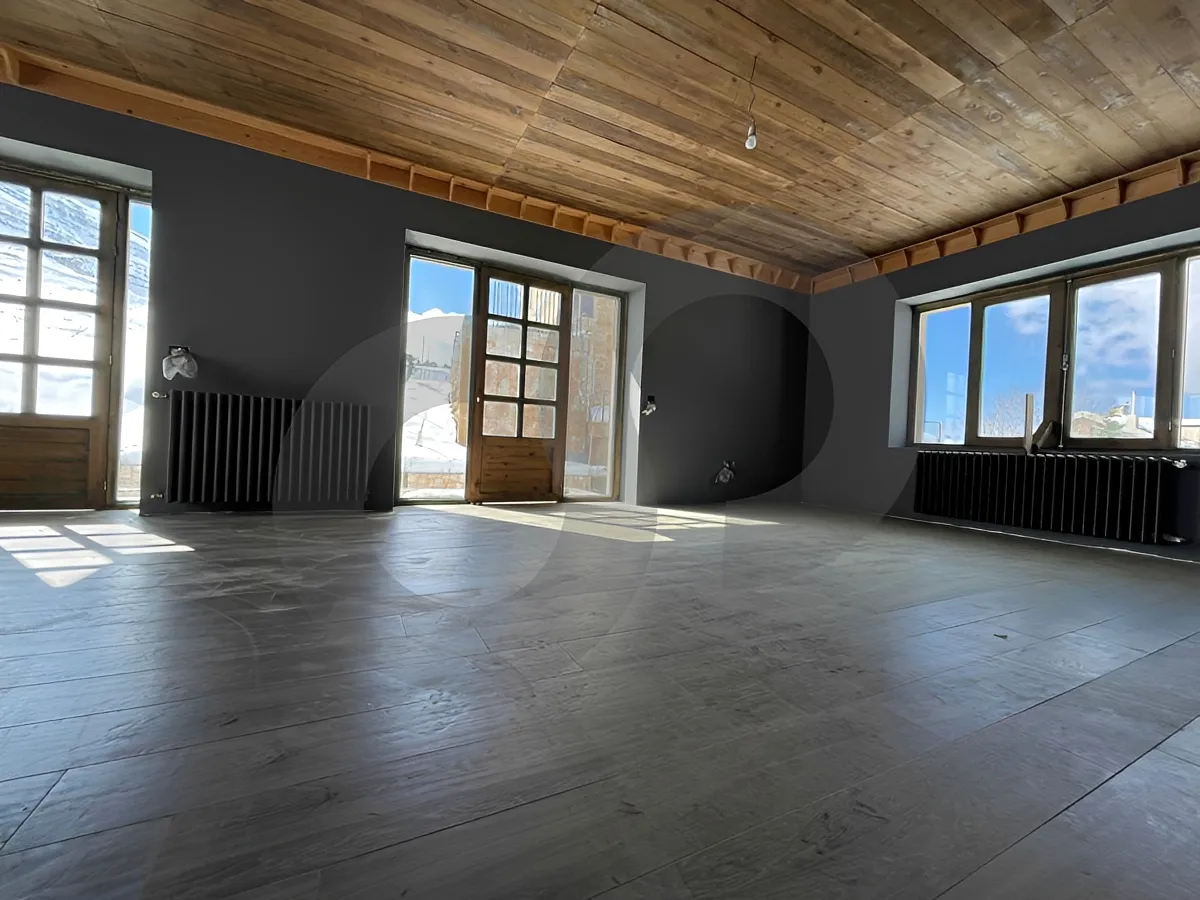 Villa for Sale in Faraiya - 5 bed, 5 bath