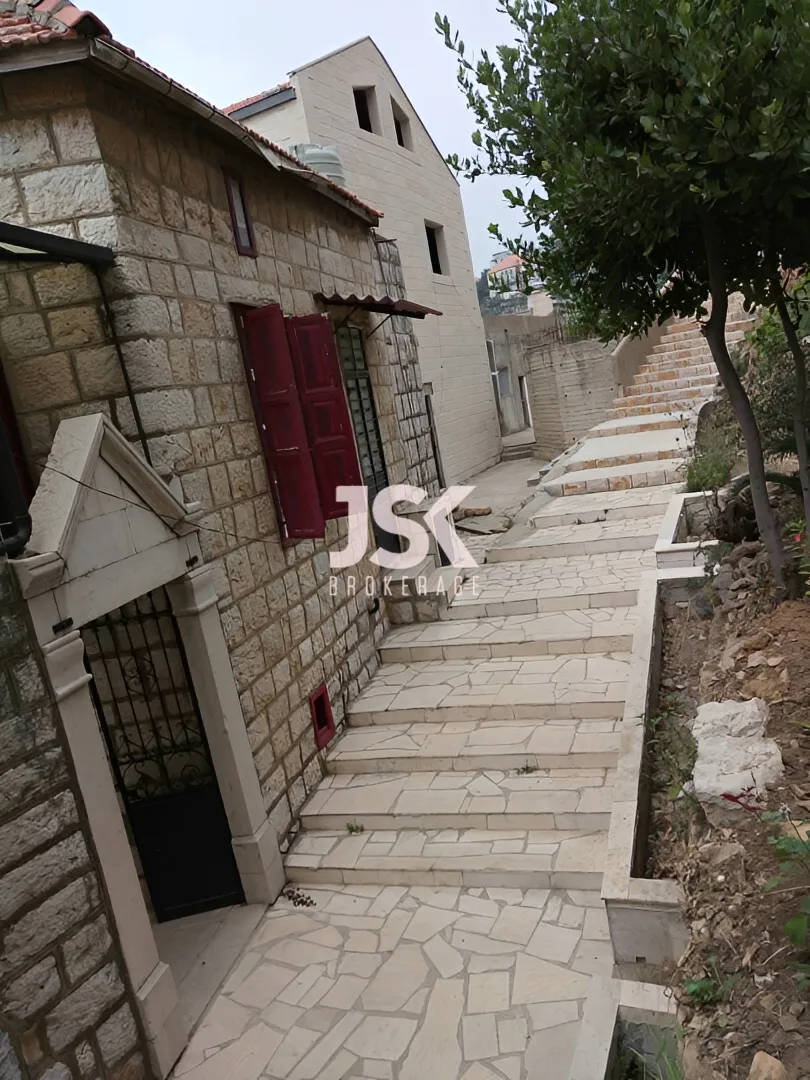 Villa for Sale in Beit Chabeb - 2 bed