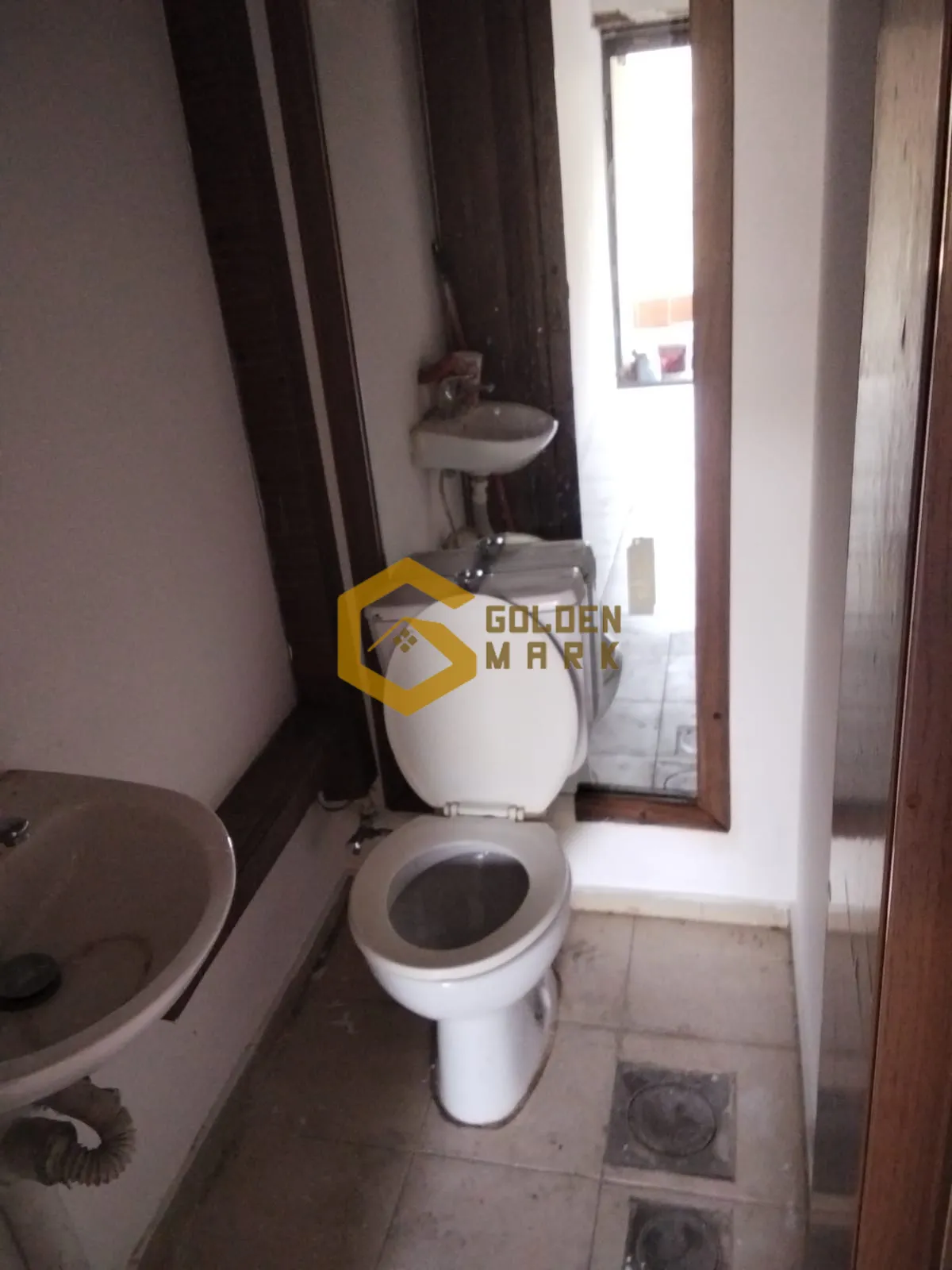 Shop for Rent in Jouret El Ballout