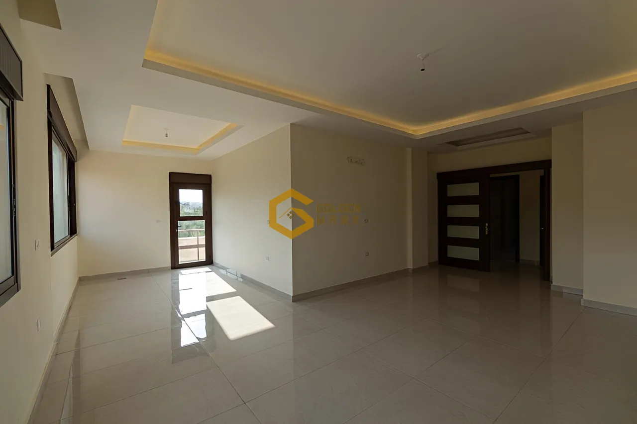 Apartment for Sale in Nakhleh - 4 bed, 4 bath