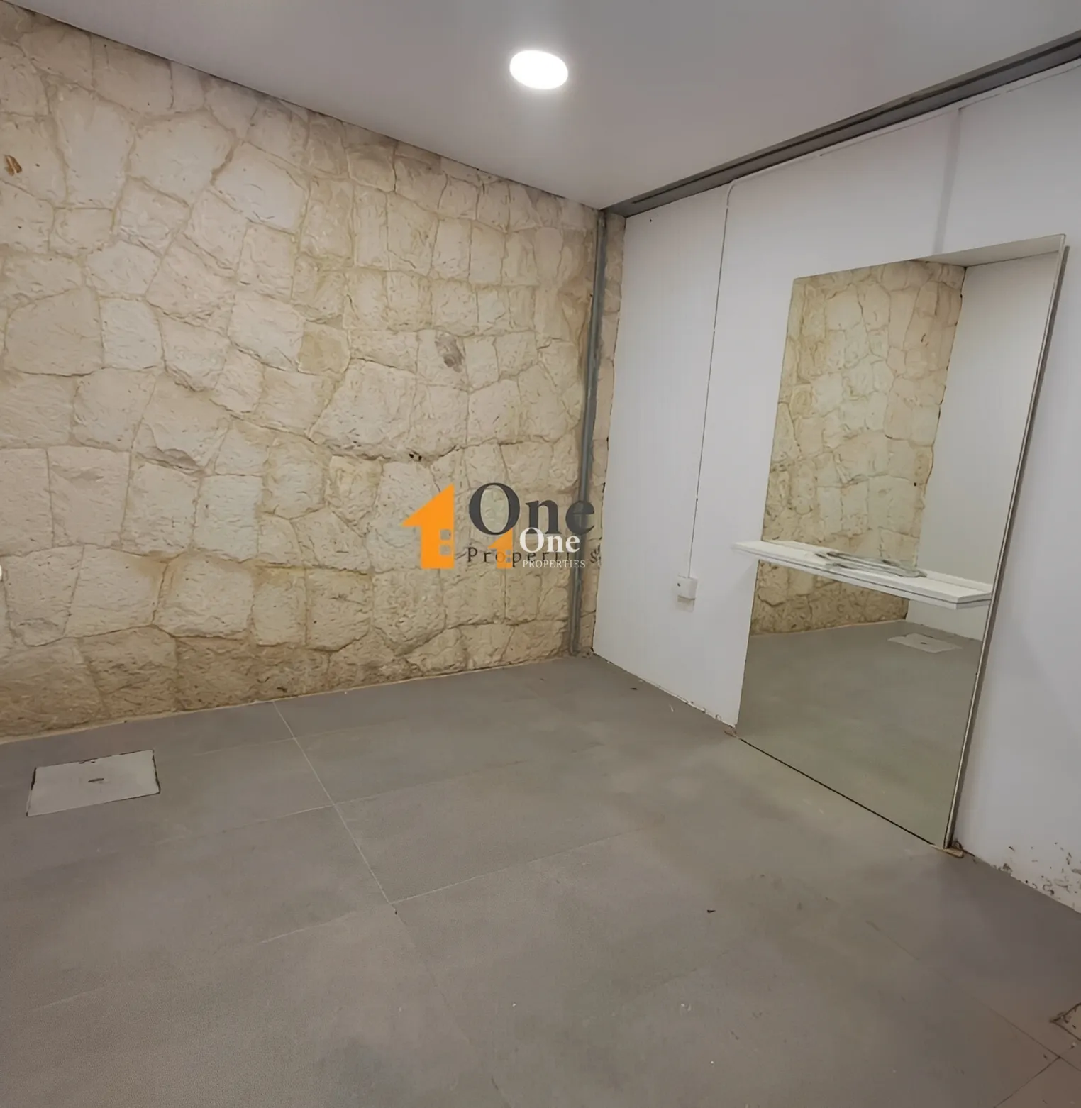 Shop for sale in Qartaboun, Lebanon