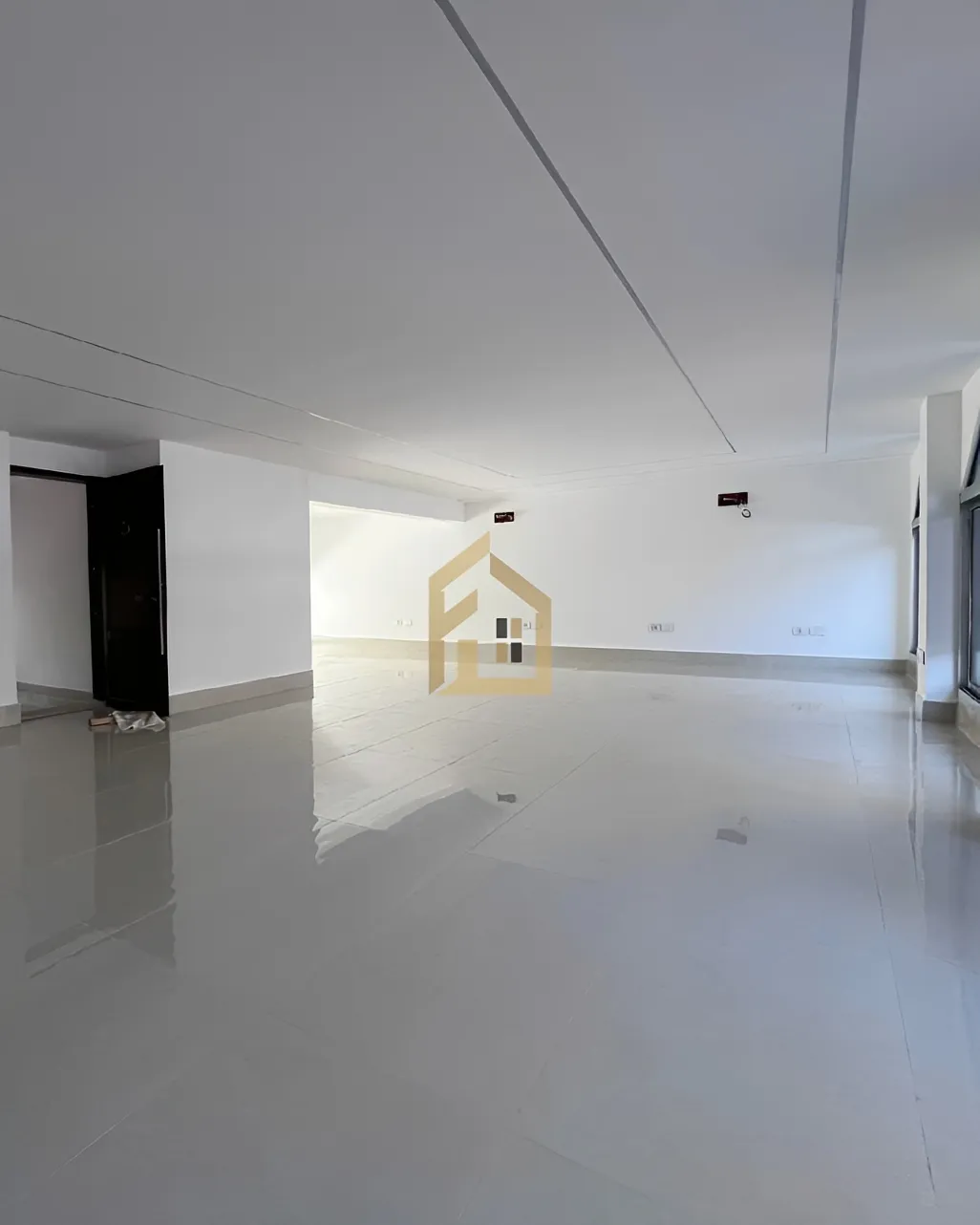 Showroom for sale in Kraytem, Beirut, Lebanon