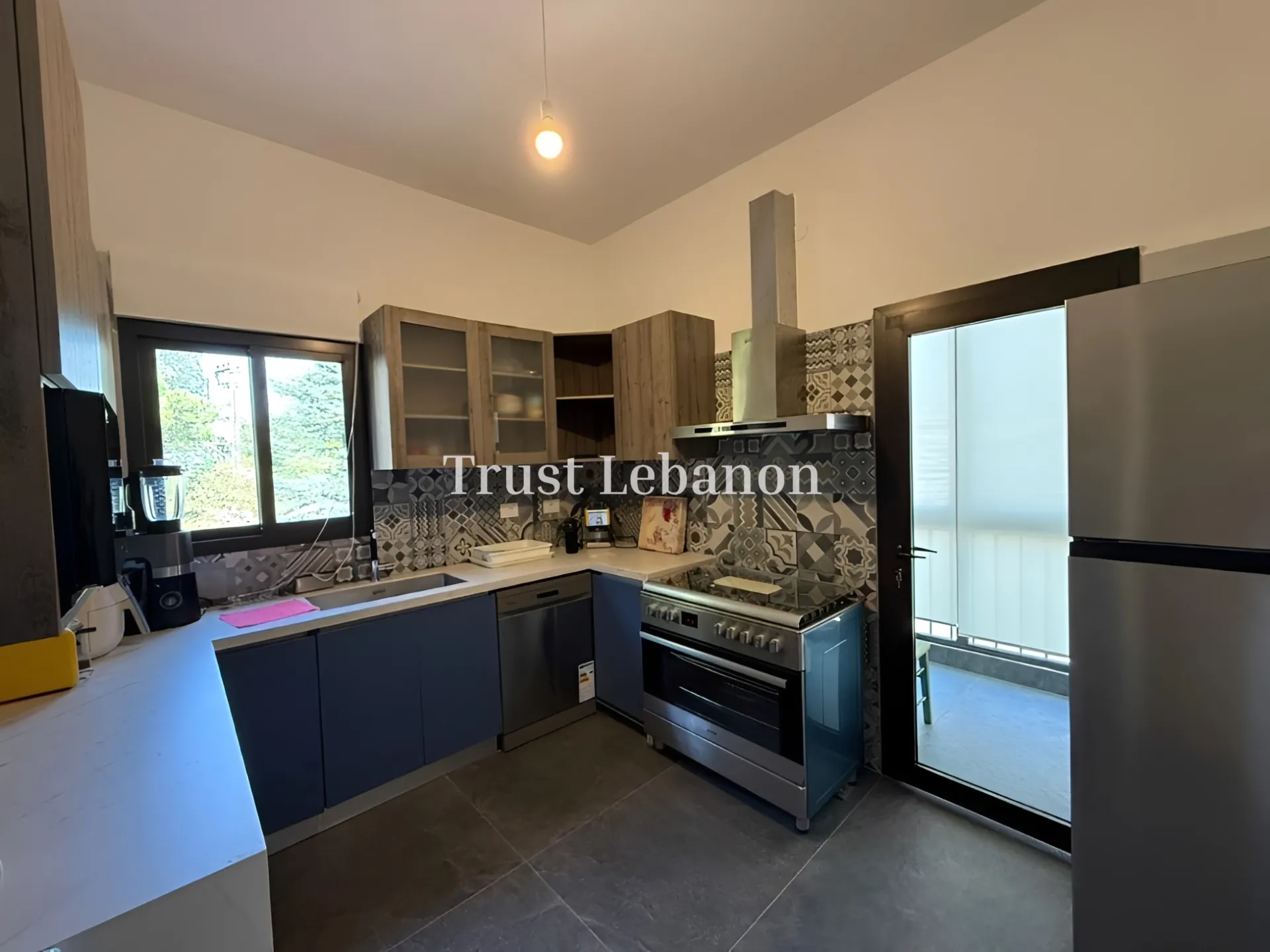 Apartment for rent in Beit Meri