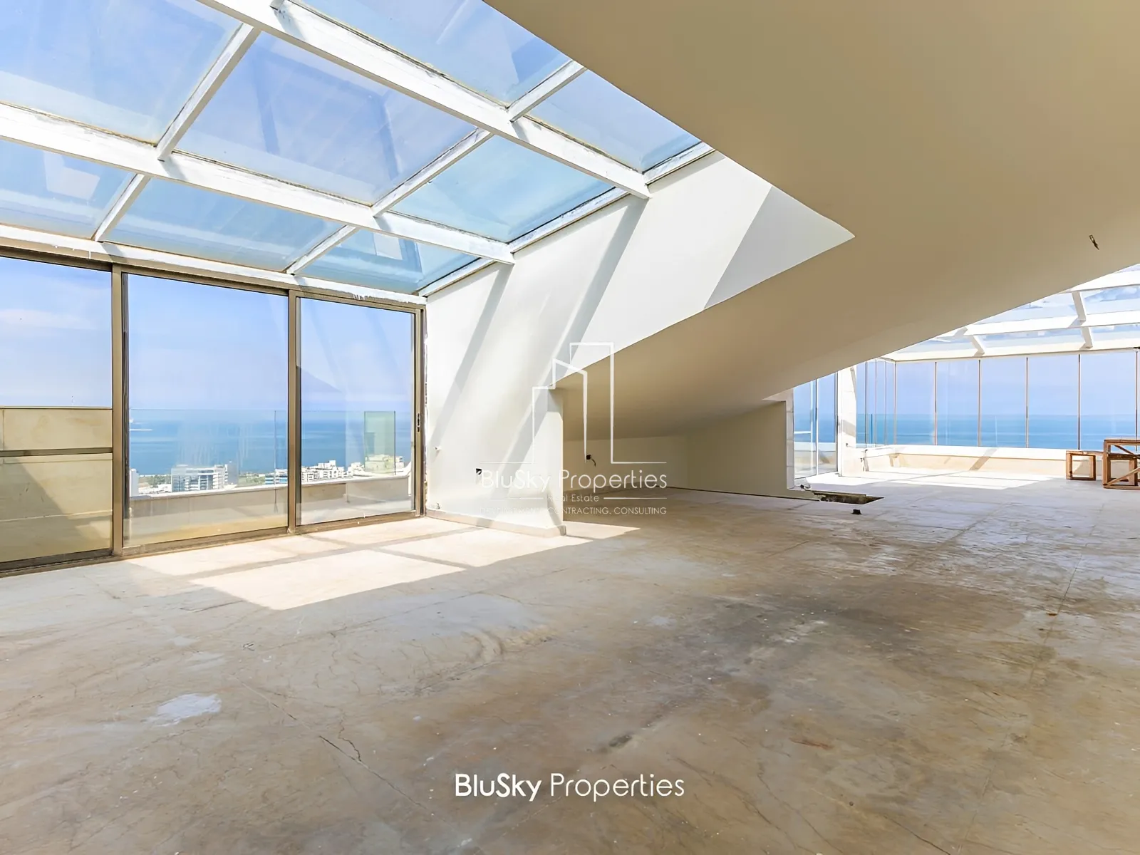 Duplex for Sale in Naccach - 3 bed, 5 bath