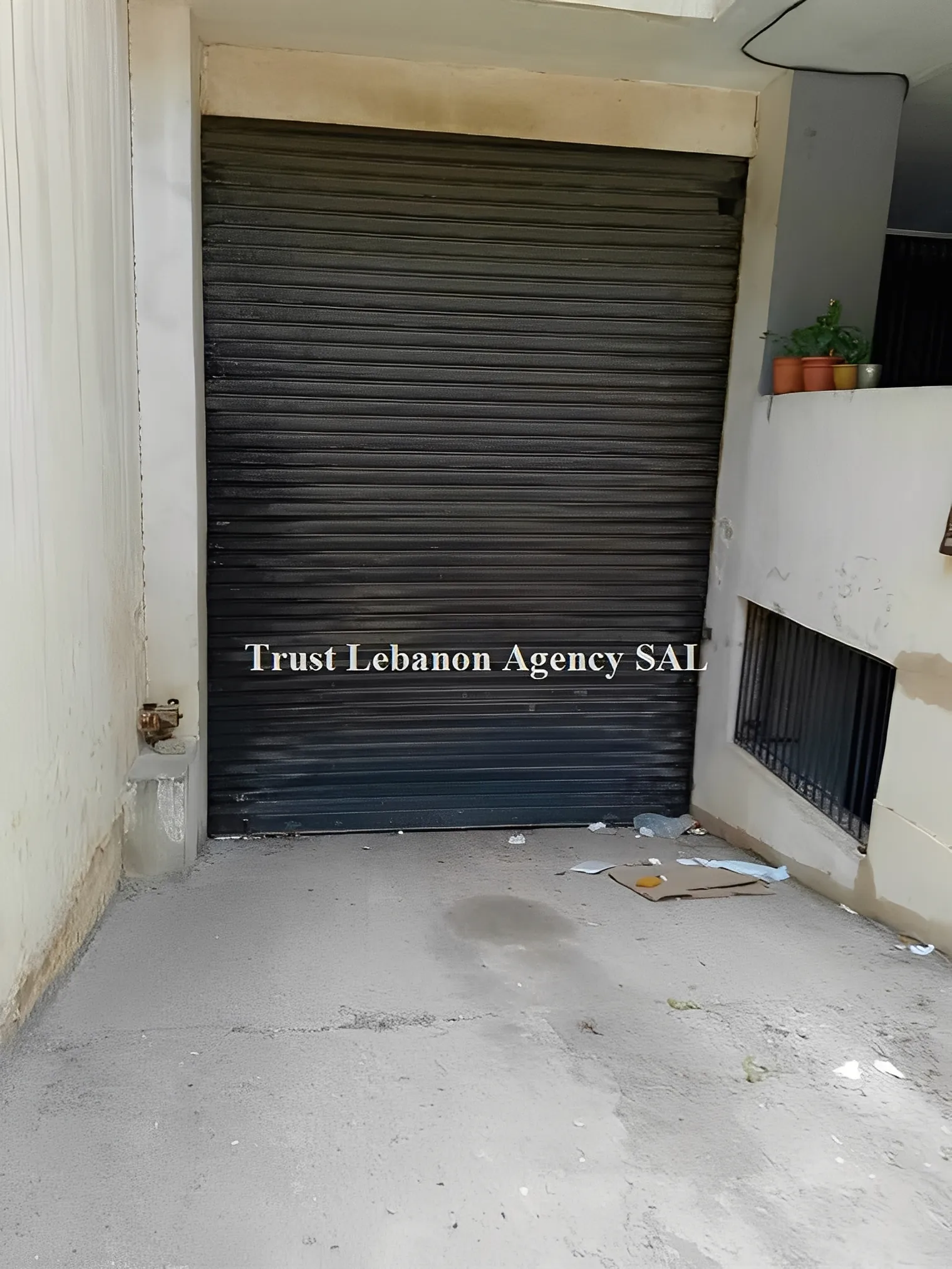 Warehouse for sale in Sabtiyeh