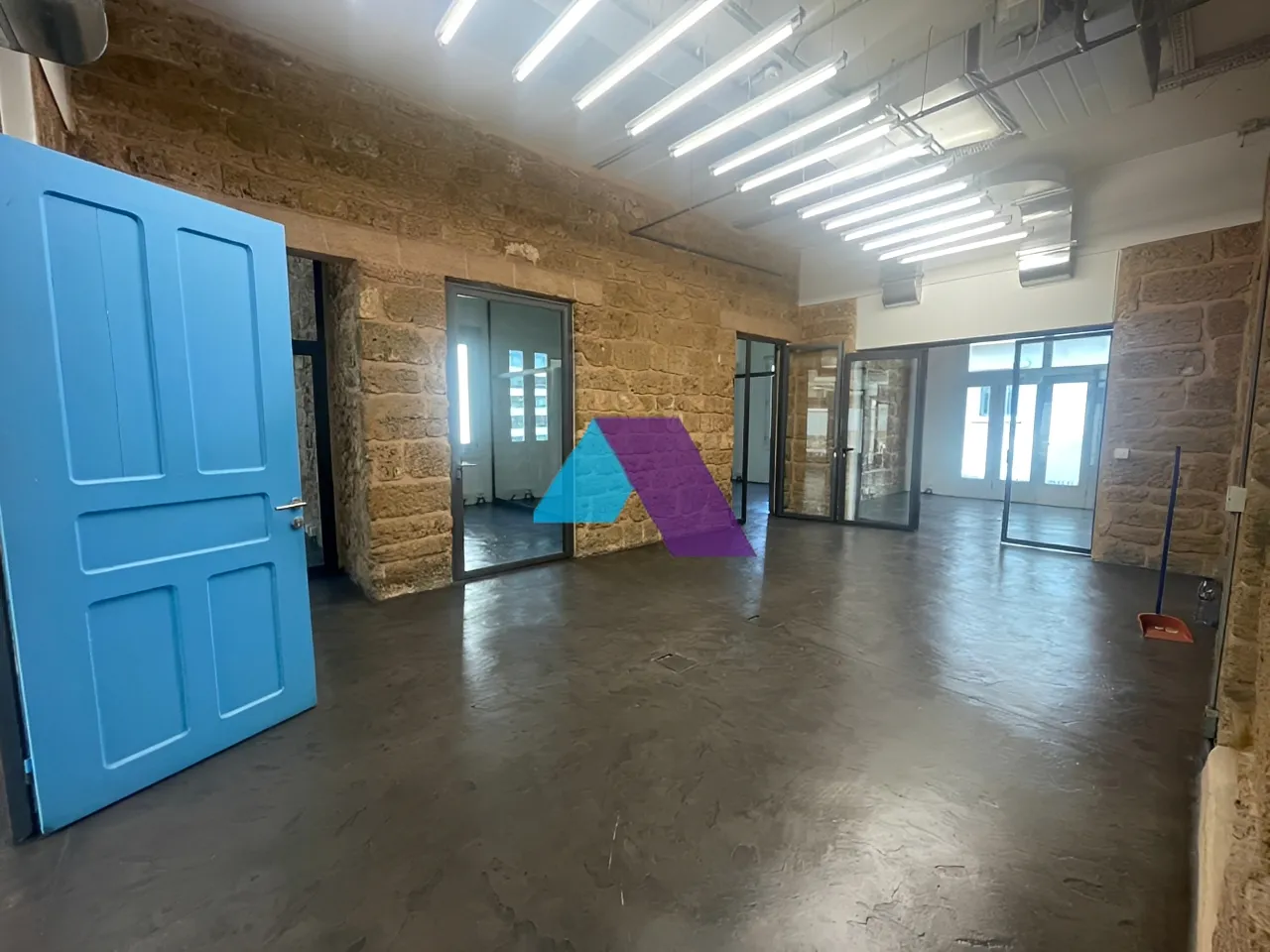 Office for rent in Saifi Village